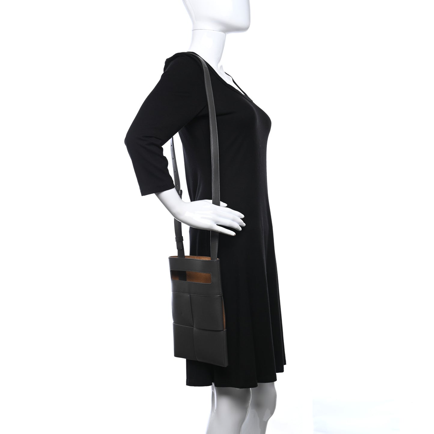 Lambskin Maxi Intrecciato Messenger Dark Grey