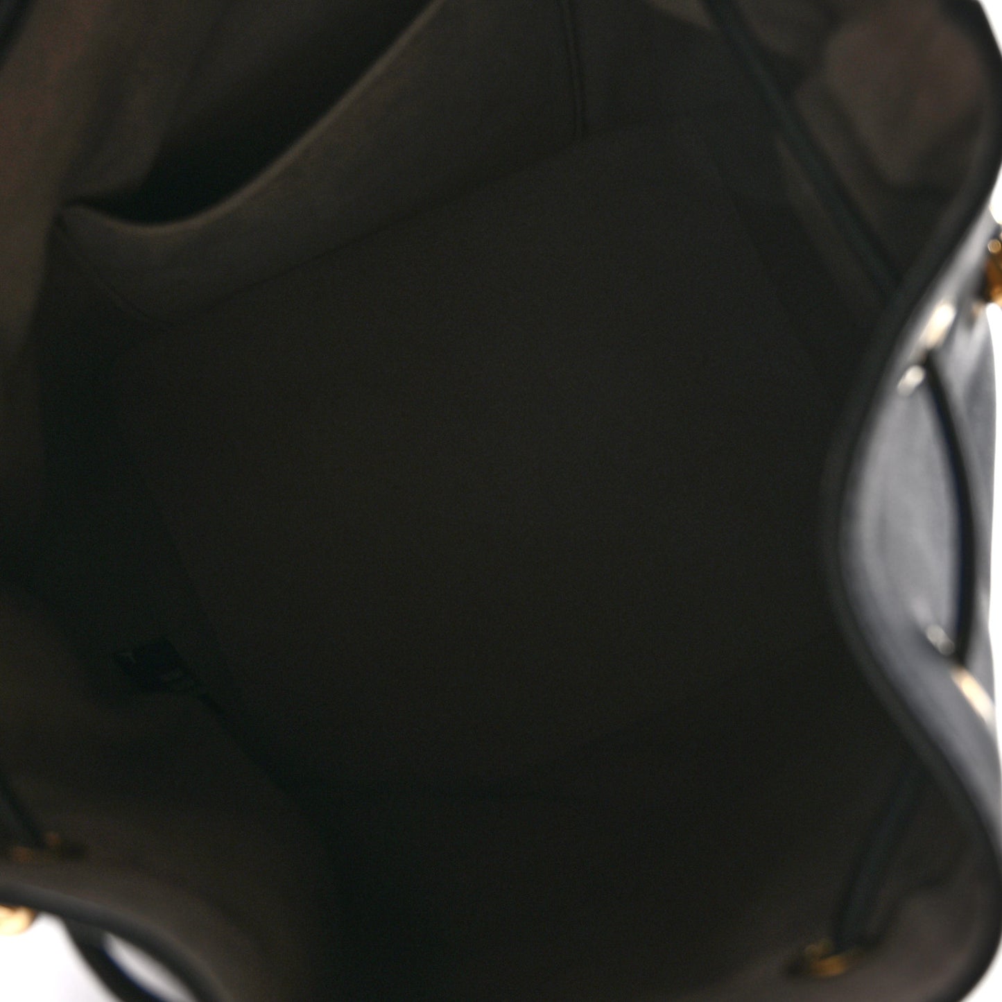 Vitello Grace Matte F is Fendi Grande Mon Tresor Bucket Bag Black