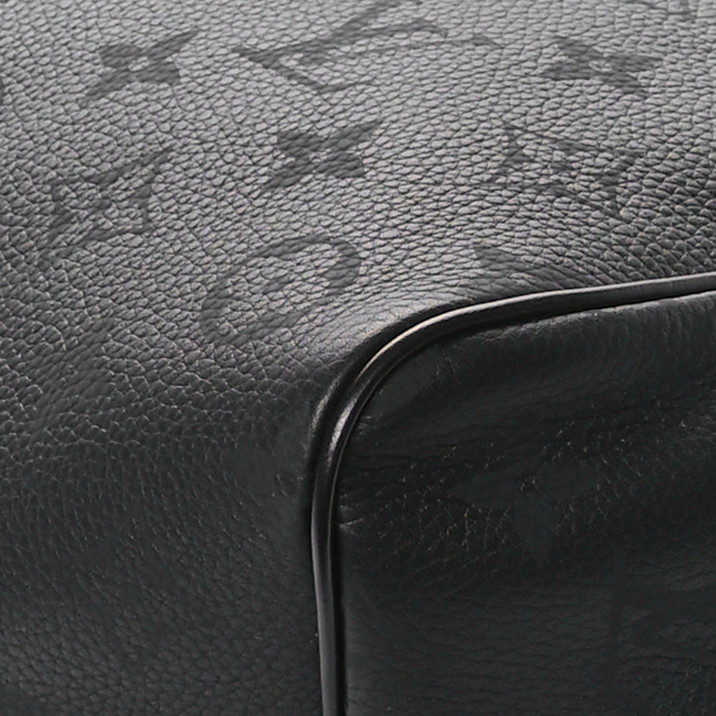 Calfskin Monogram Speedy P9 Bandouliere 30 Ultra Black