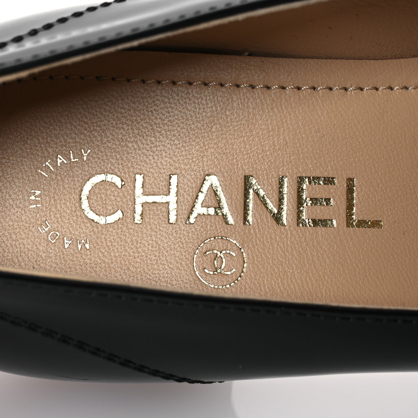 Shiny Calfskin Logo Loafers 37 Black