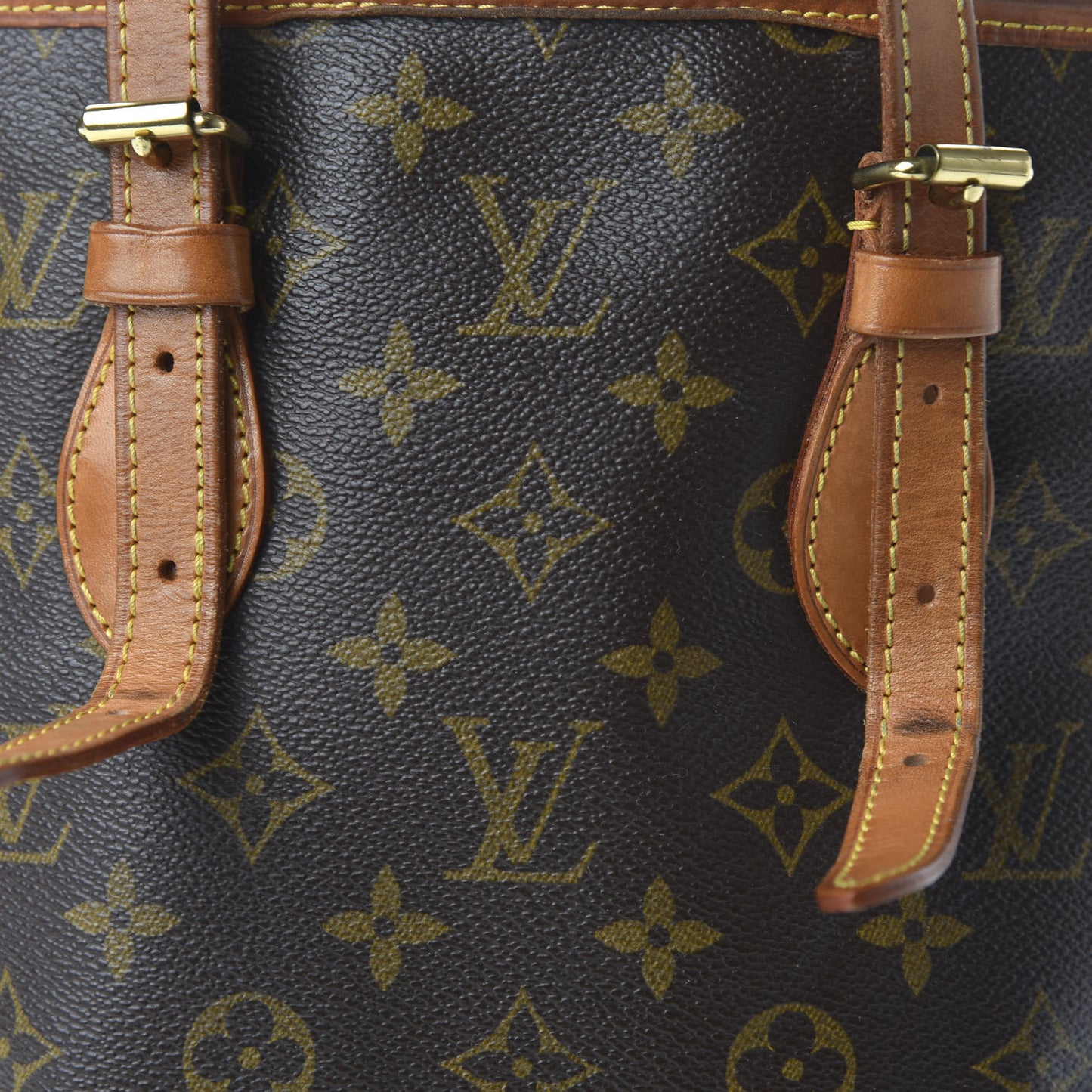 Monogram Petit Bucket 23