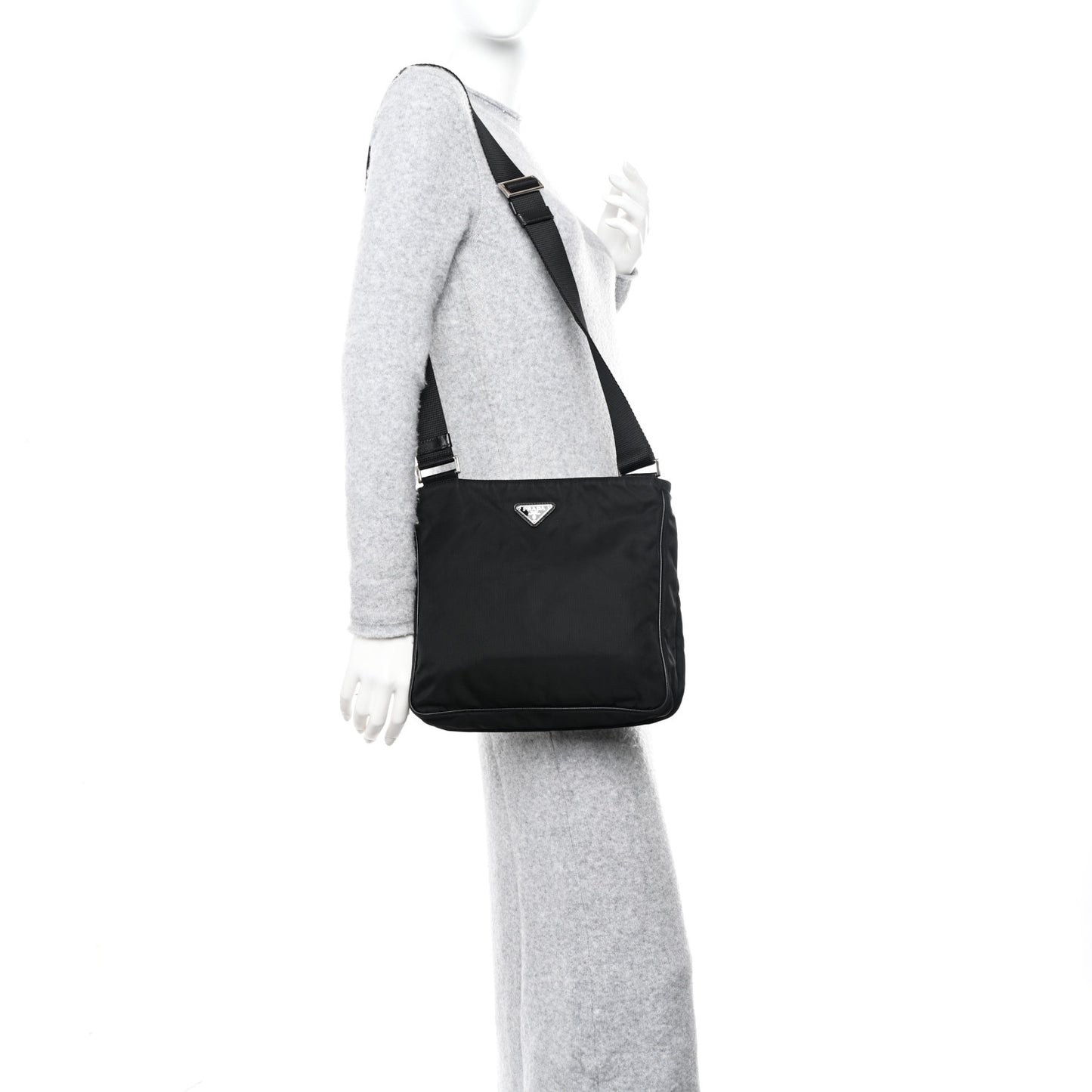 Nylon Vela Flat Messenger Bag Black