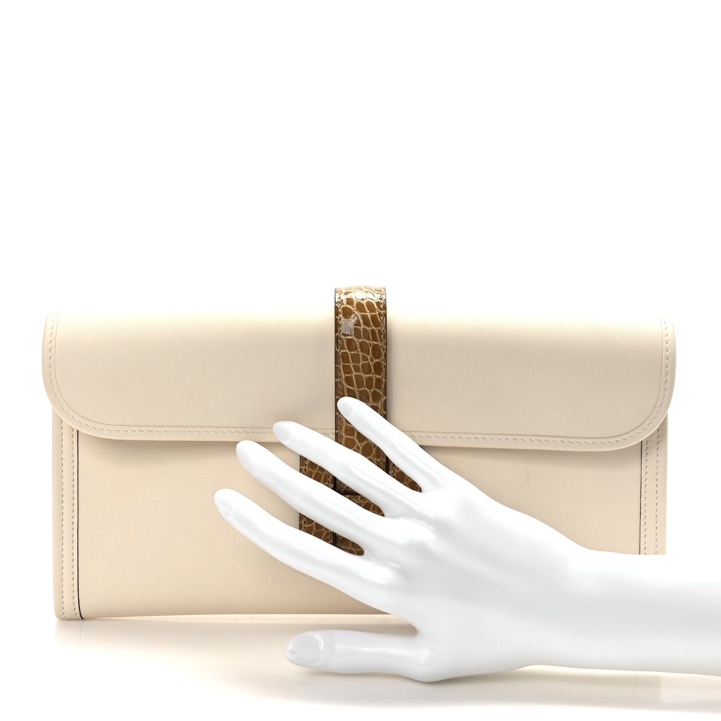 Swift Matte Alligator Jige Elan Touch 29 Clutch Nata Sable