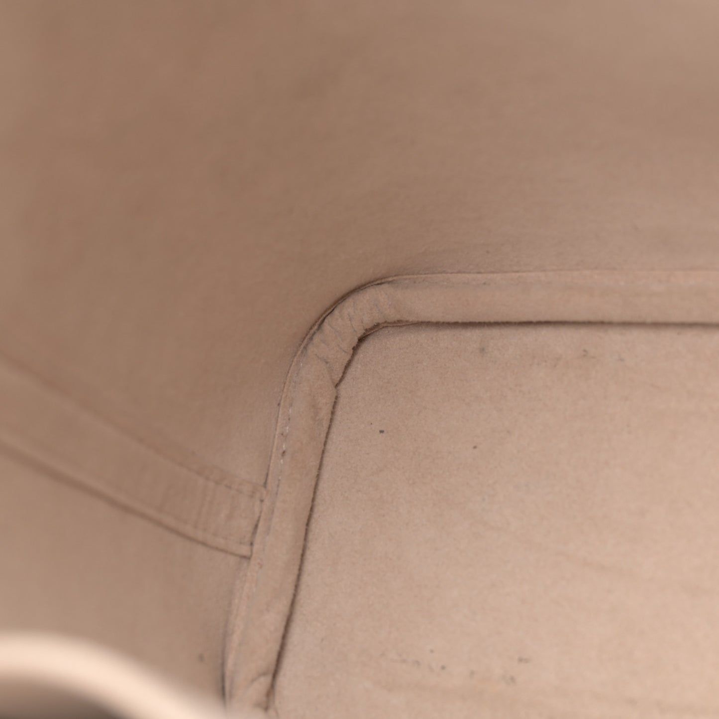 Grained Calfskin Lock and Walk Bucket Quartz