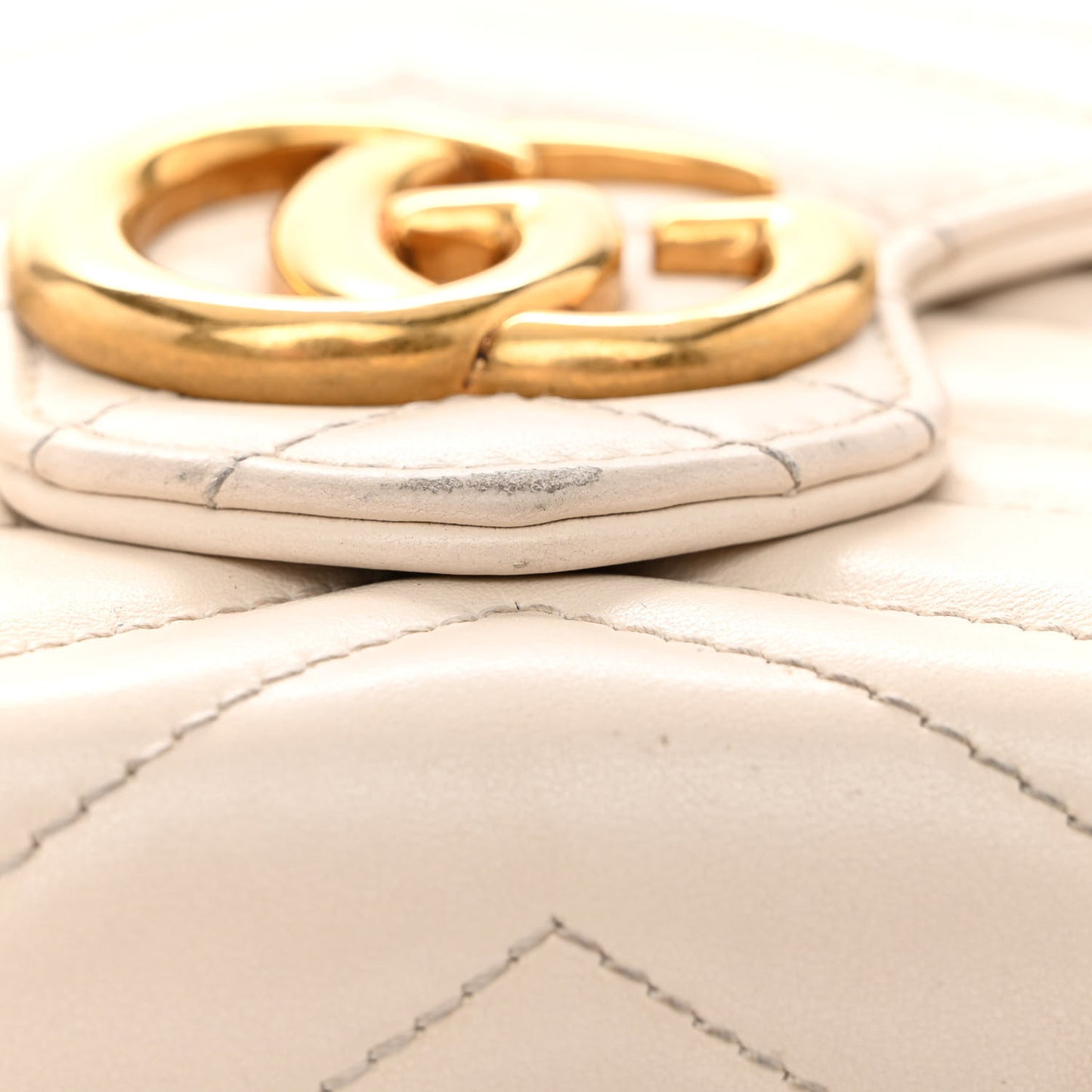 Calfskin Matelasse GG Marmont Chain Wallet Mystic White