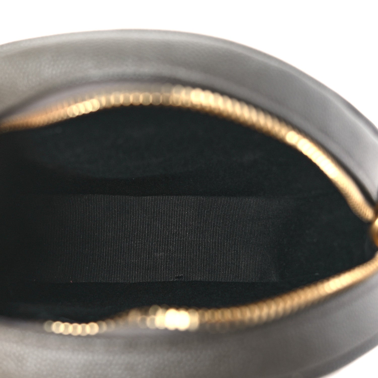 Saint Laurent Grain De Poudre Matelasse Chevron Quilted Round Vinyle Camera Bag Pebble 4 of 8