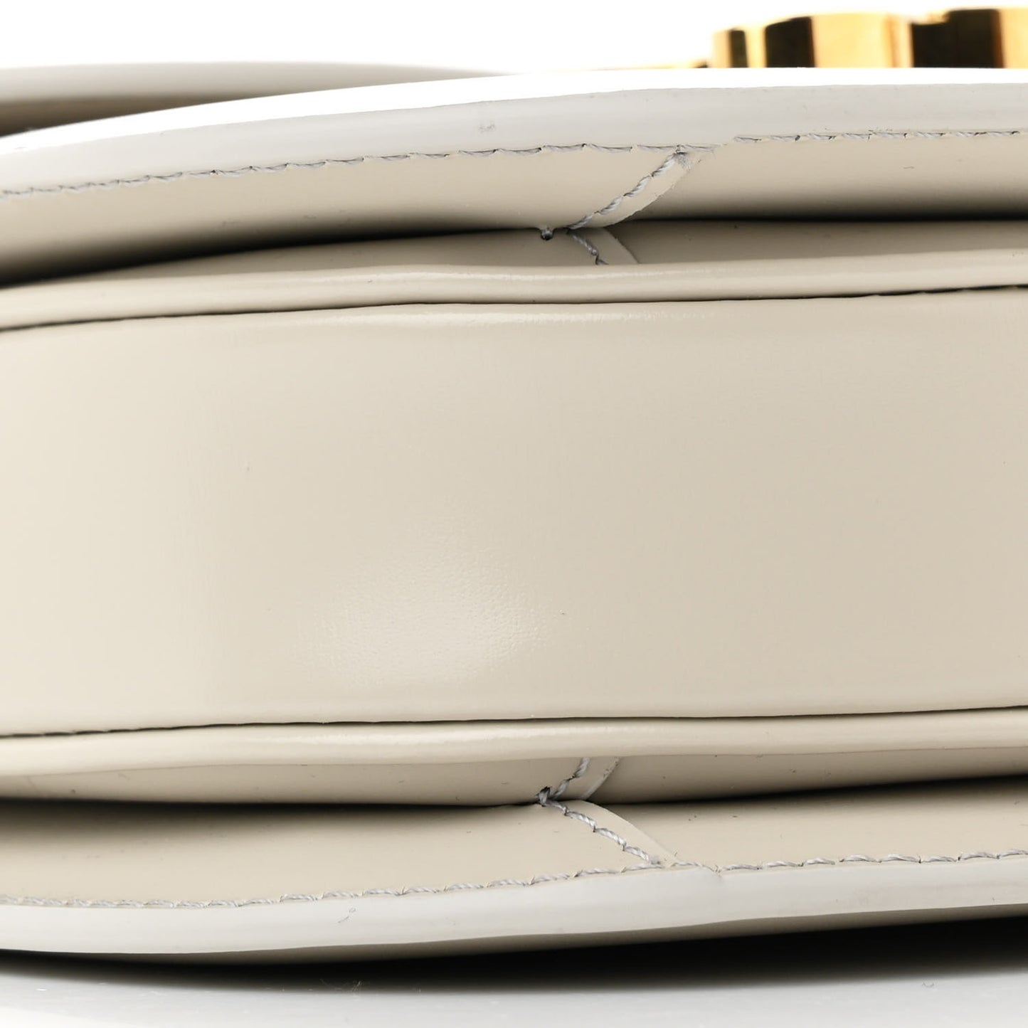 Shiny Calfskin Teen Besace Light Stone
