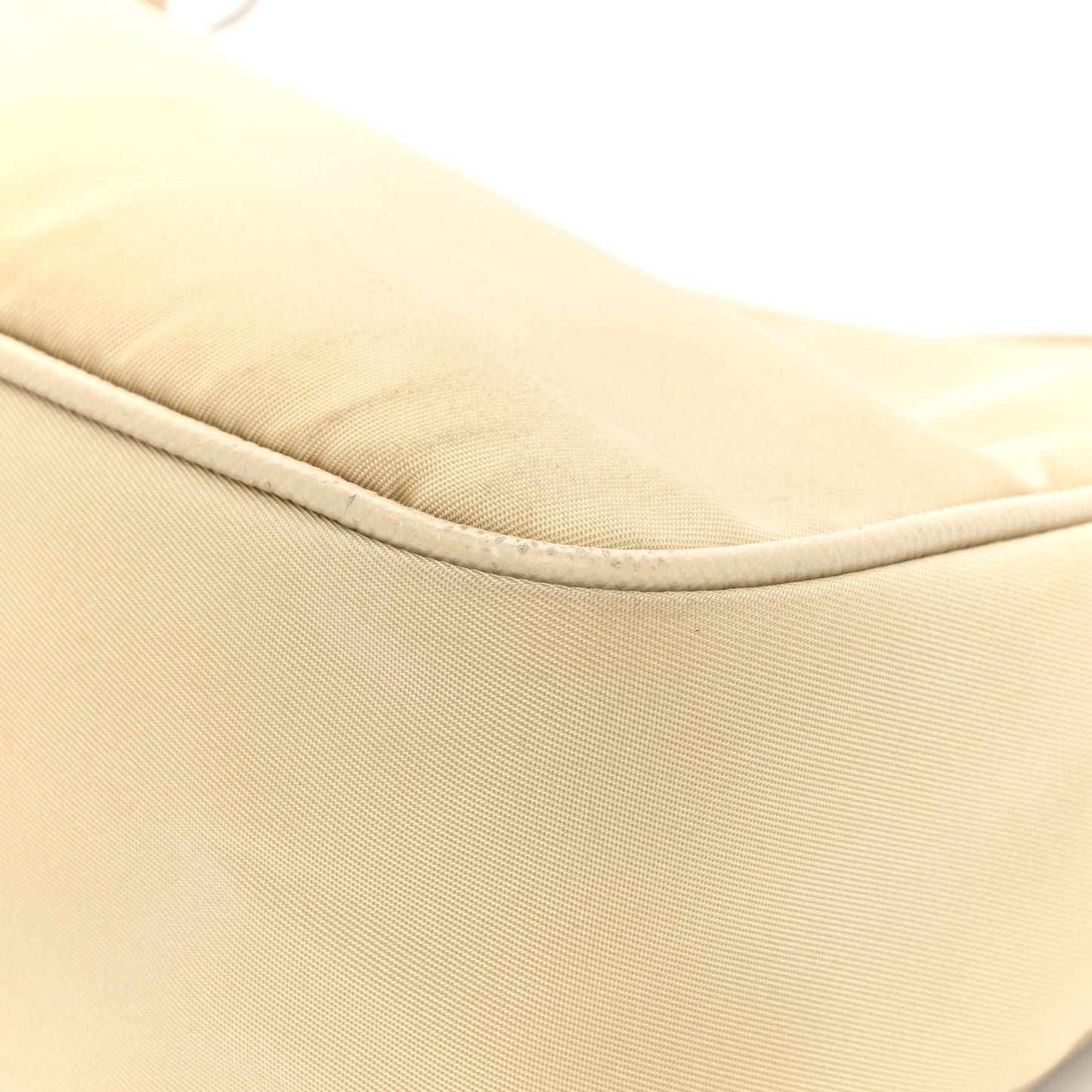 Re-Nylon Saffiano Re-Edition 2005 Shoulder Bag Deserto