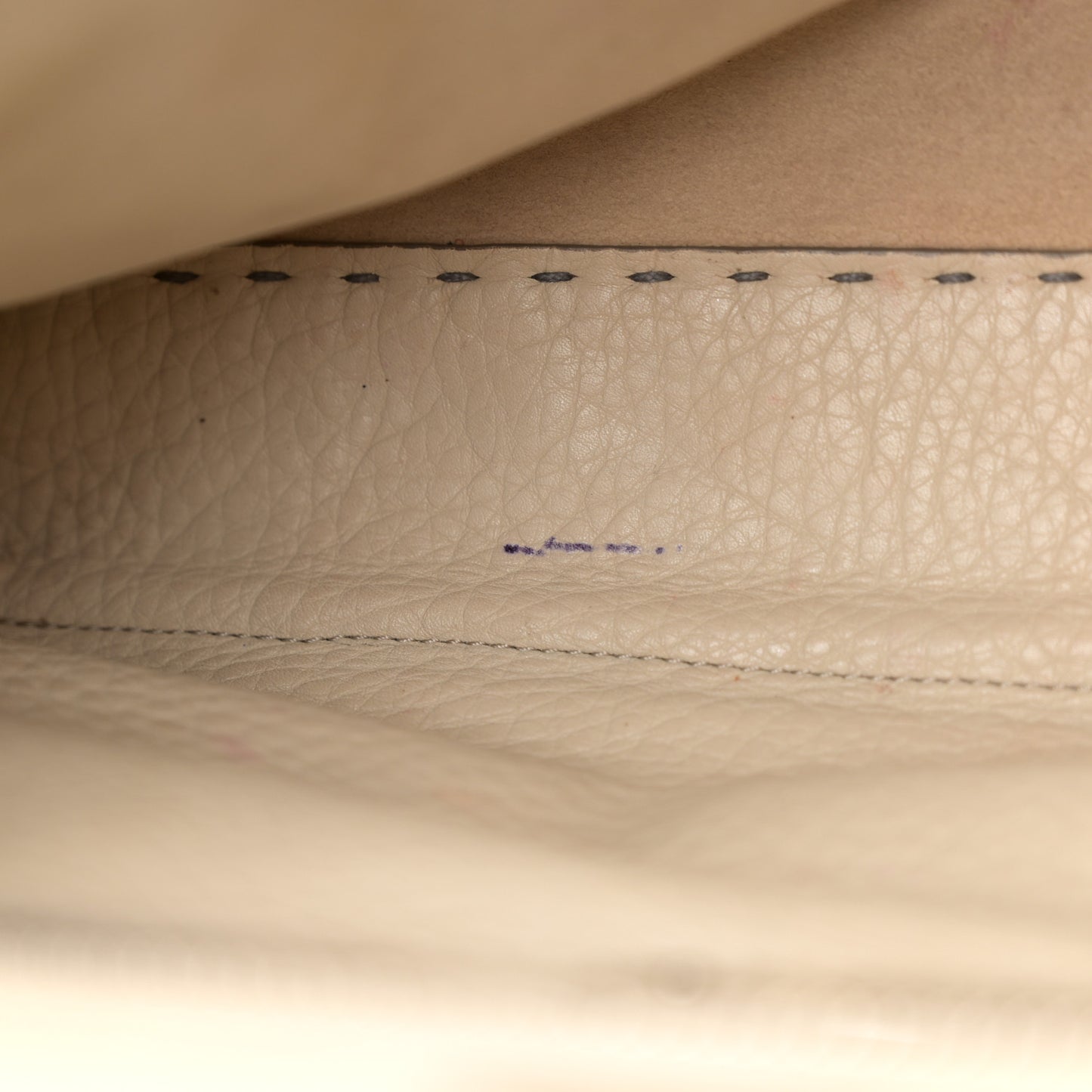 Cuoio Romano Selleria Bi-Color Medium Peekaboo Iconic Satchel Asfalto Latte