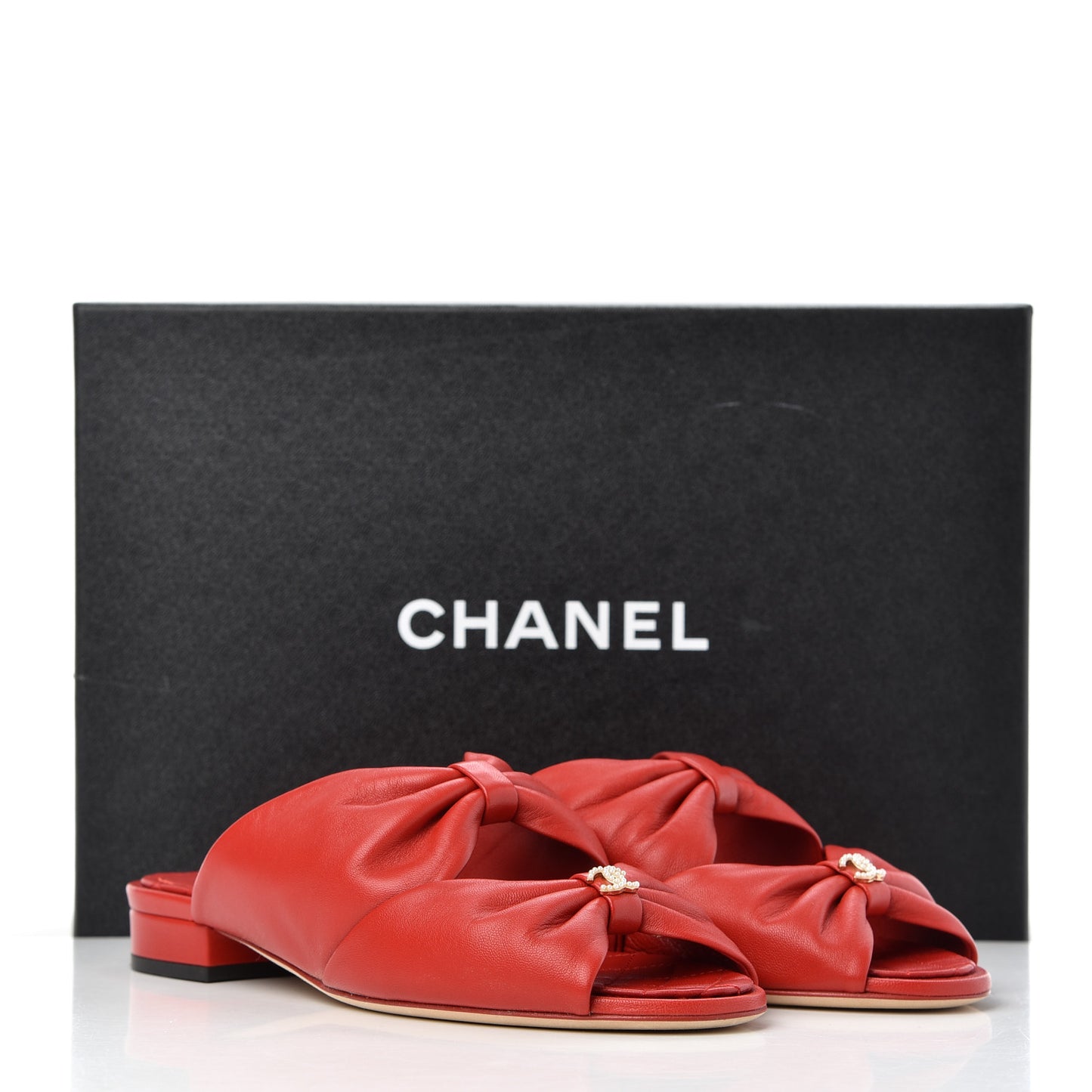 Lambskin Pearl Bow CC Flat Sandals 37 Red
