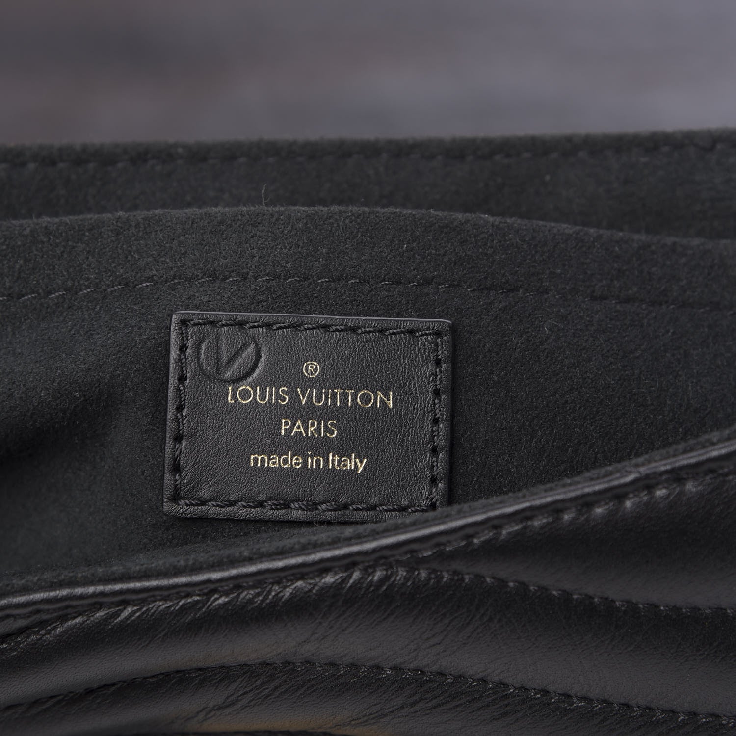 Louis Vuitton Calfskin Love Lock New Wave Chain MM Black 8 of 10