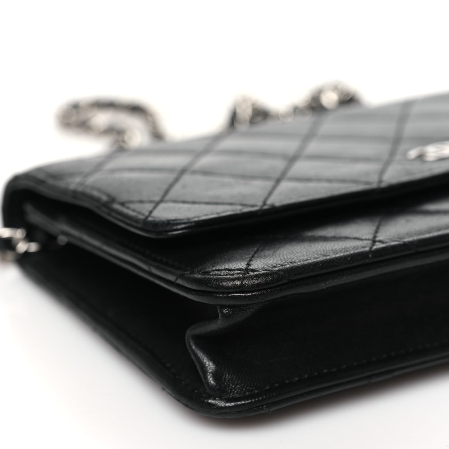 Lambskin Quilted Wallet On Chain WOC Black