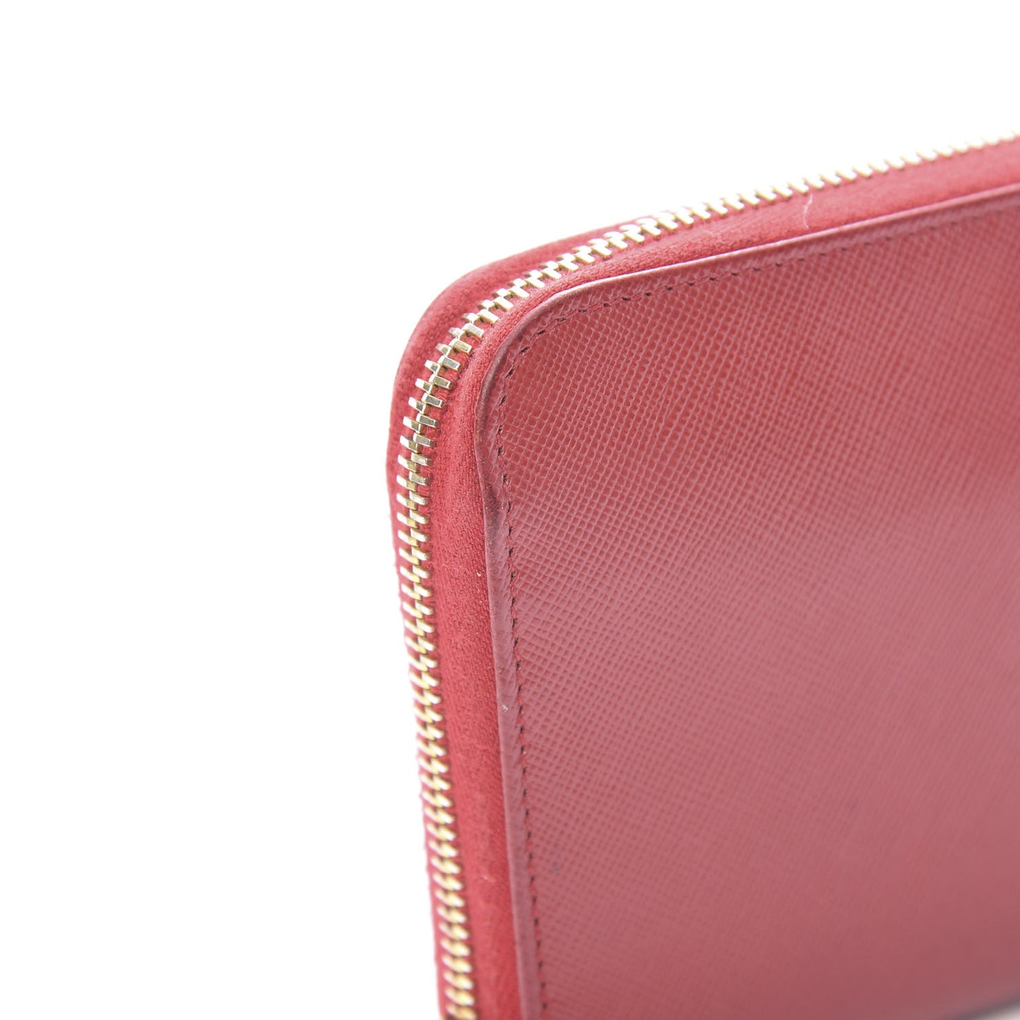 Saffiano Triangle Zip Around Wallet Fuoco