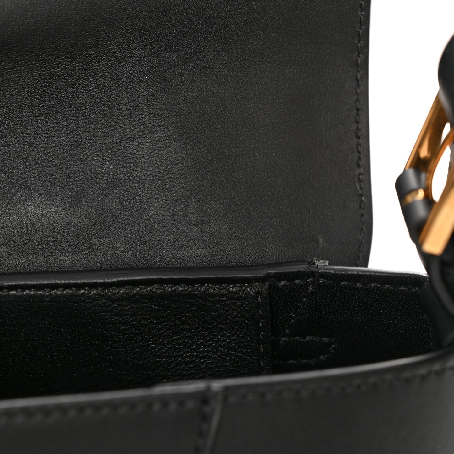 Vitello Barocco Virtus Shoulder Bag Black