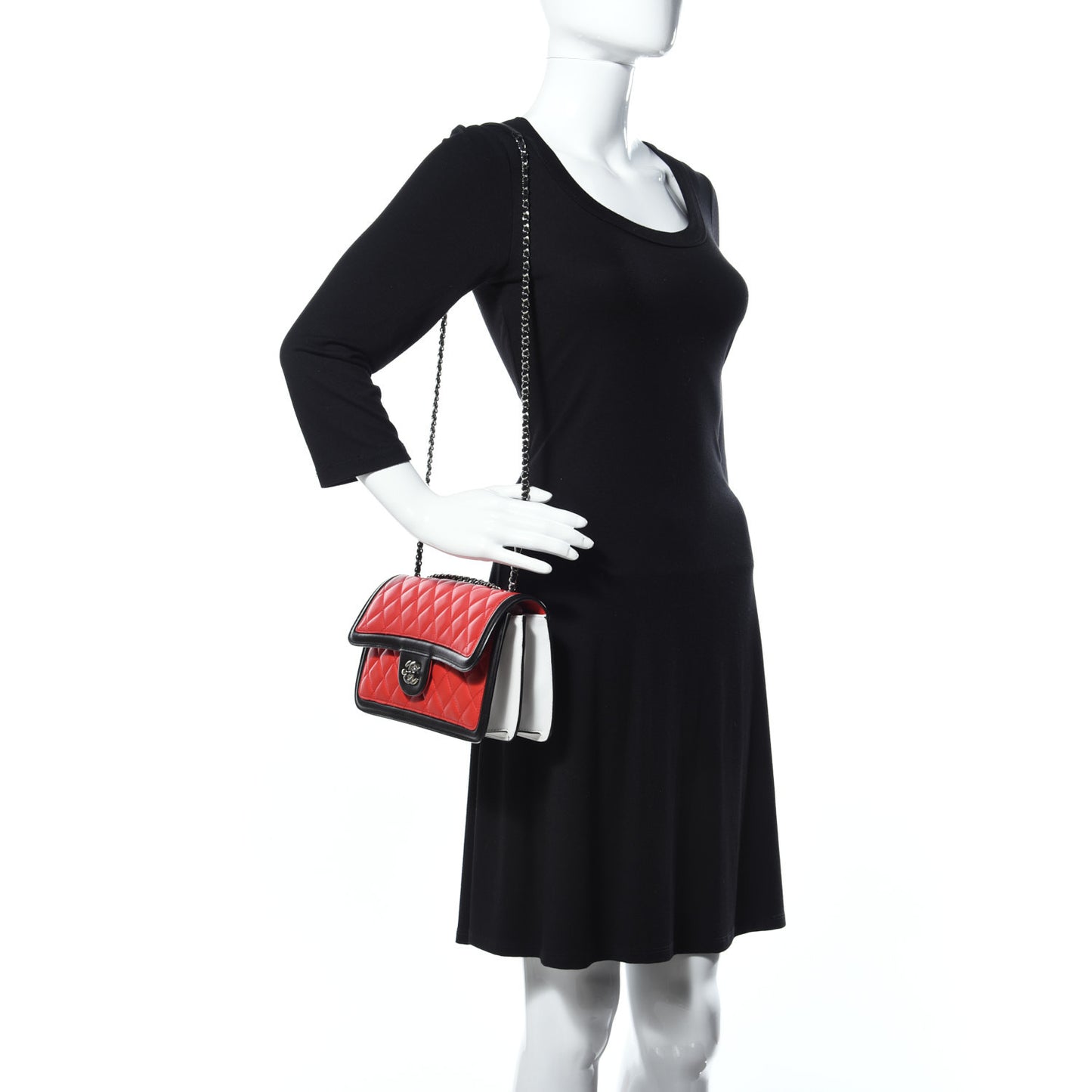 Lambskin Quilted Medium Graphic Flap Red Black