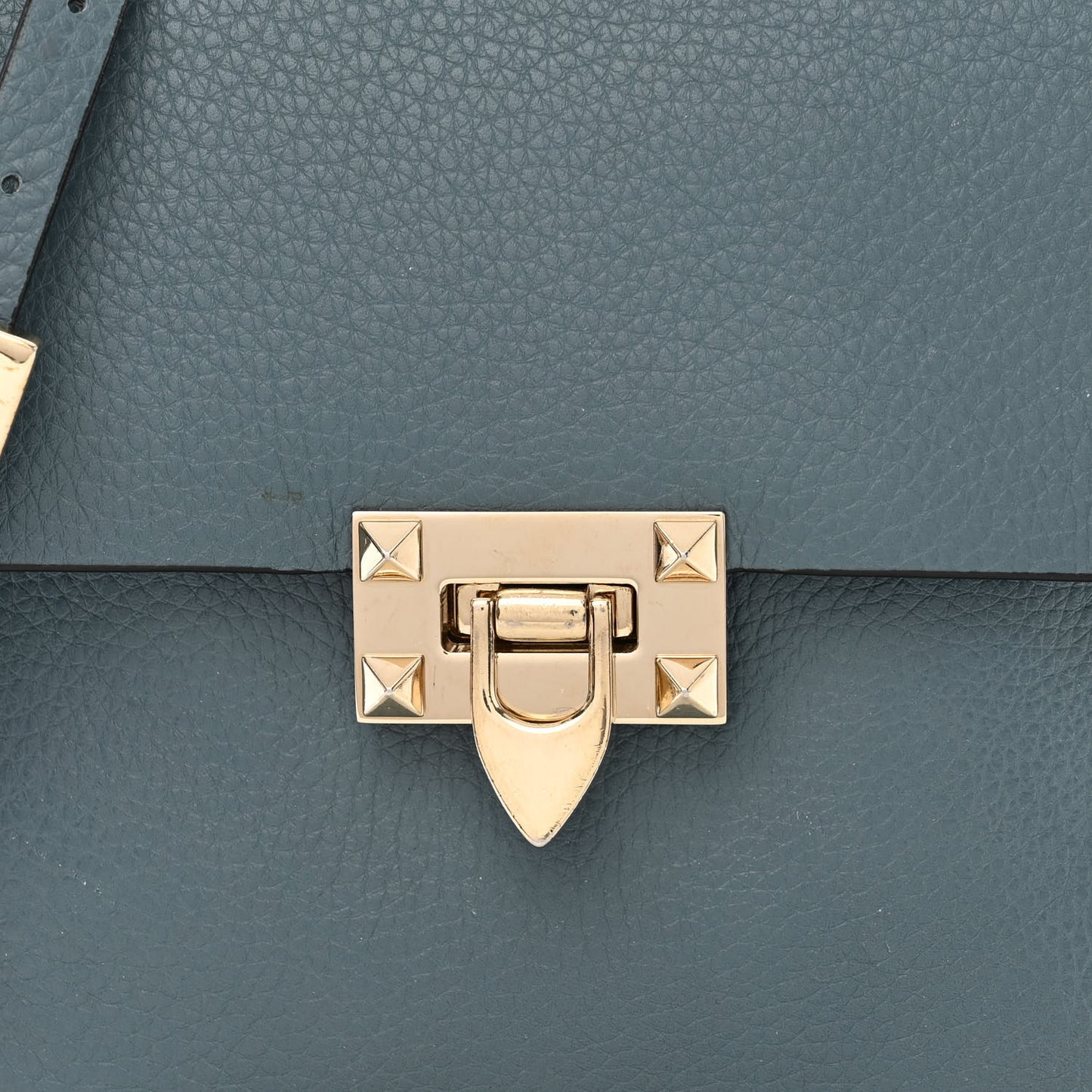 Pebbled Calfskin Rockstud Flip Lock Flap Messenger Bag Amadeus