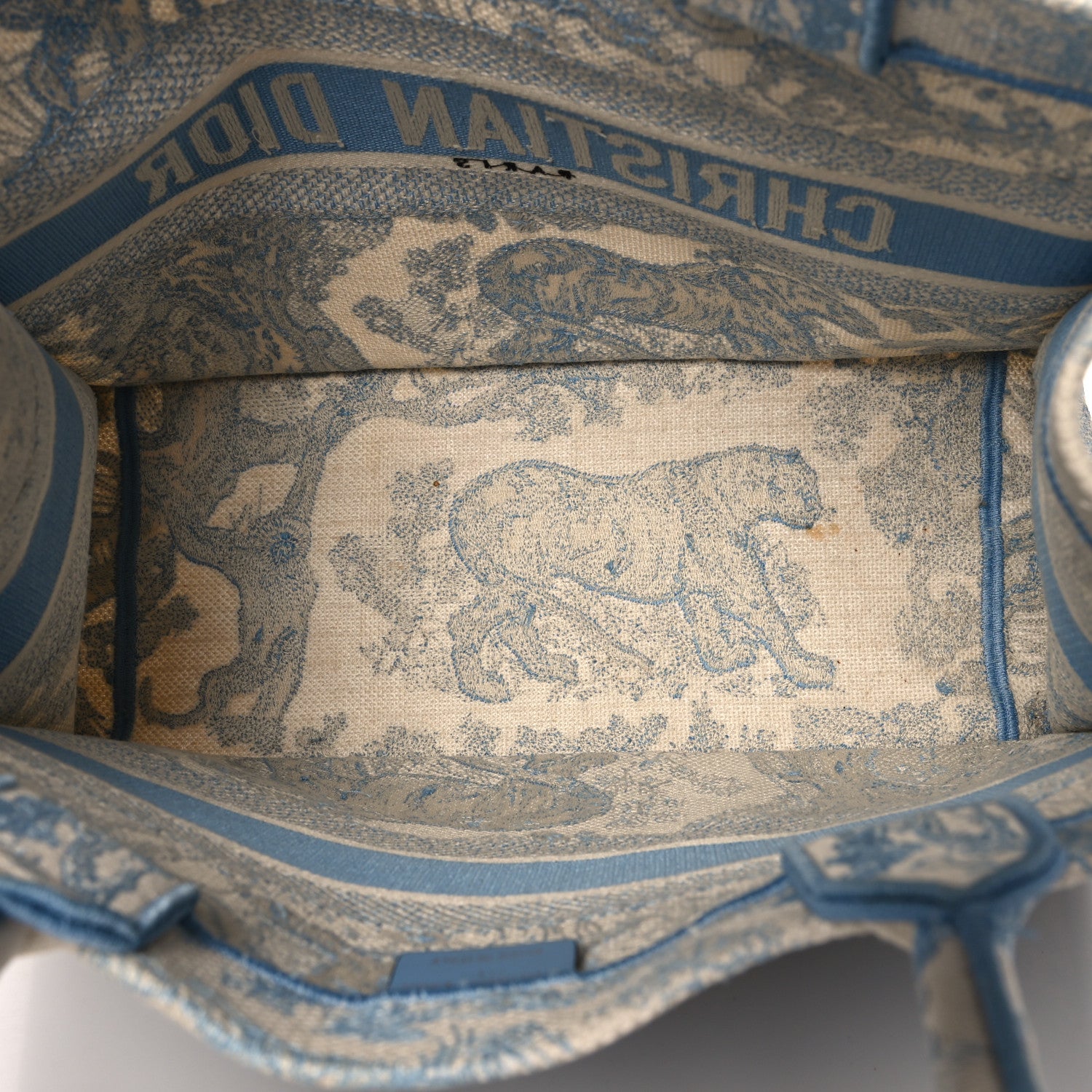 Christian Dior Canvas Embroidered Medium Dioriviera Toile De Jouy Book Tote Light Blue 5 of 14