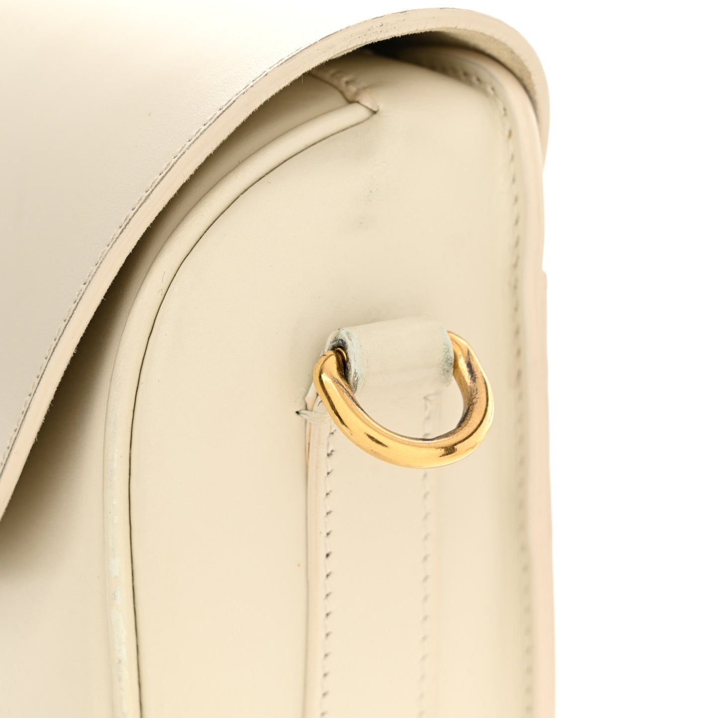 Box Calfskin Medium Bobby Flap Latte