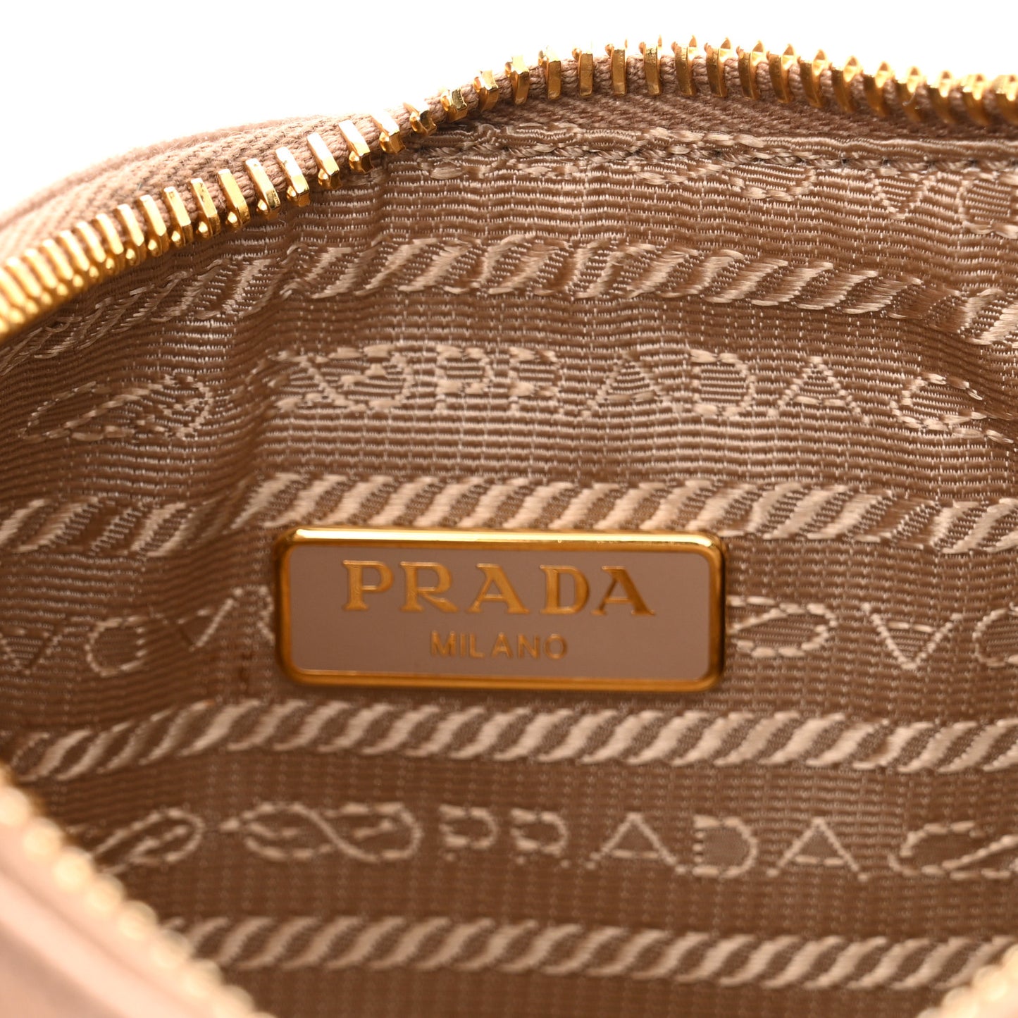 Saffiano Re-Edition 2005 Shoulder Bag Cammeo Beige