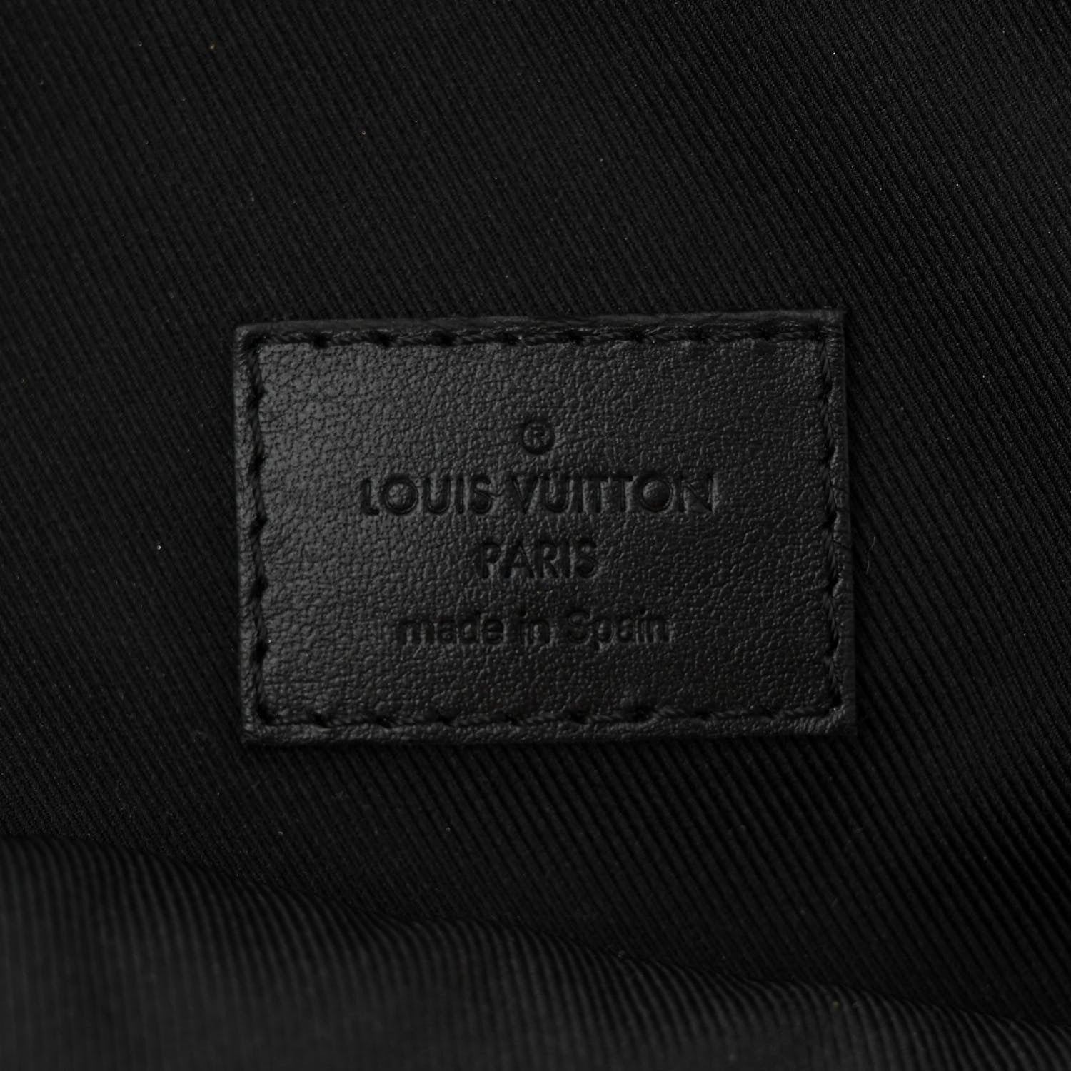 Louis Vuitton Monogram Eclipse Discovery Bumbag PM 6 of 10