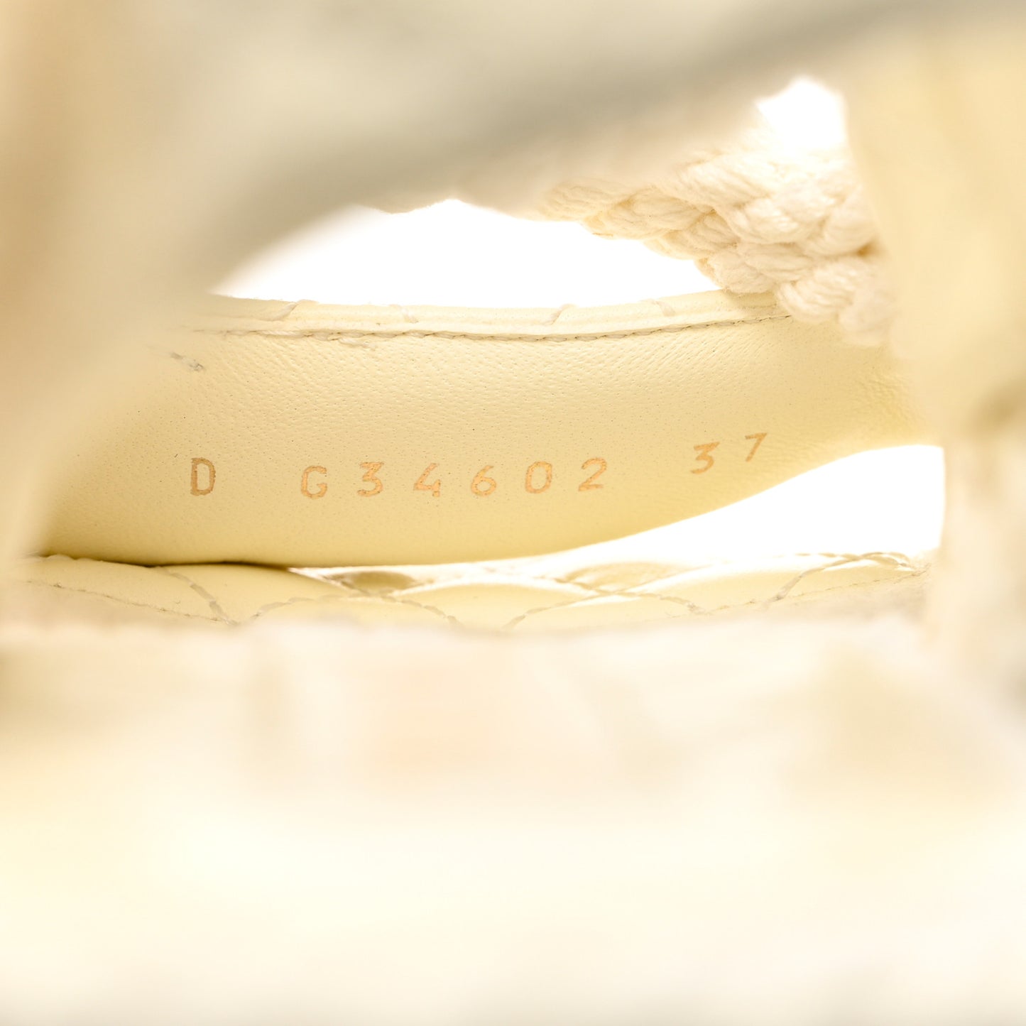 Cord Lambskin Quilted Logo Sandals 37 White