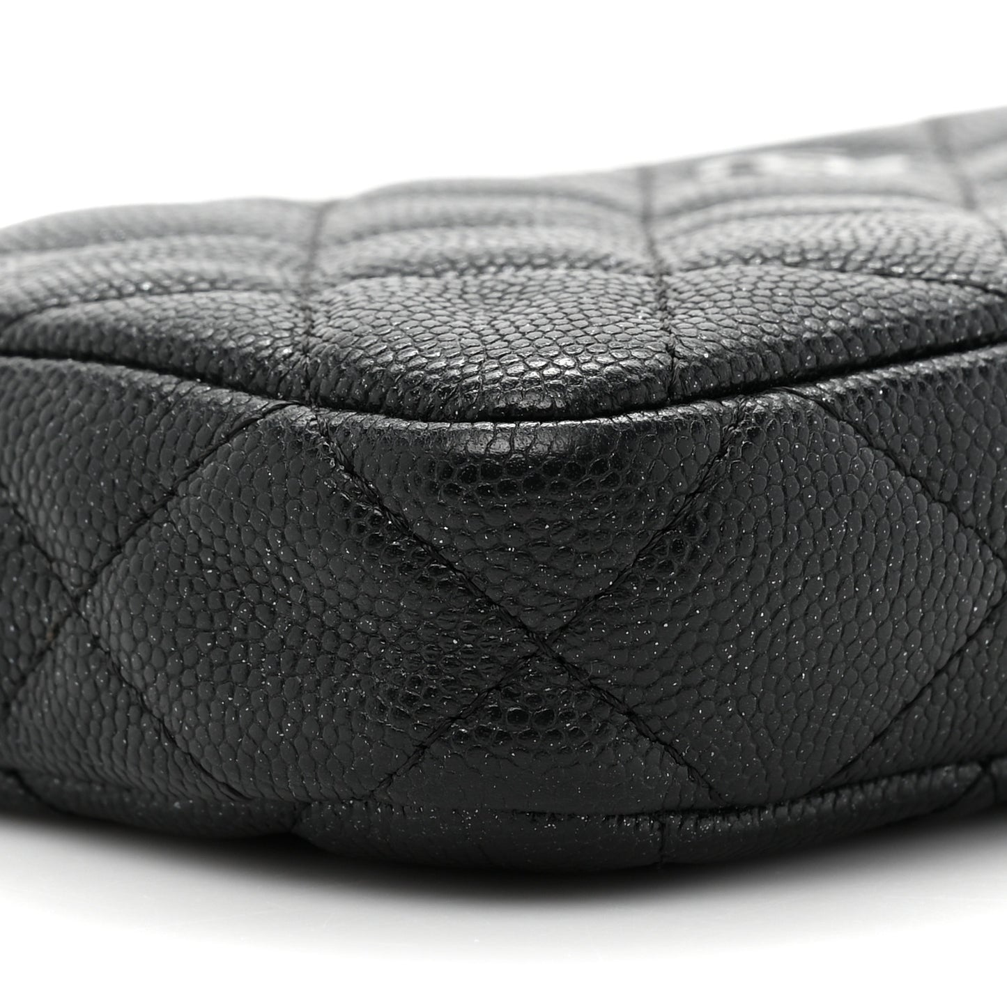 Caviar Quilted Small Clutch With Chain Black