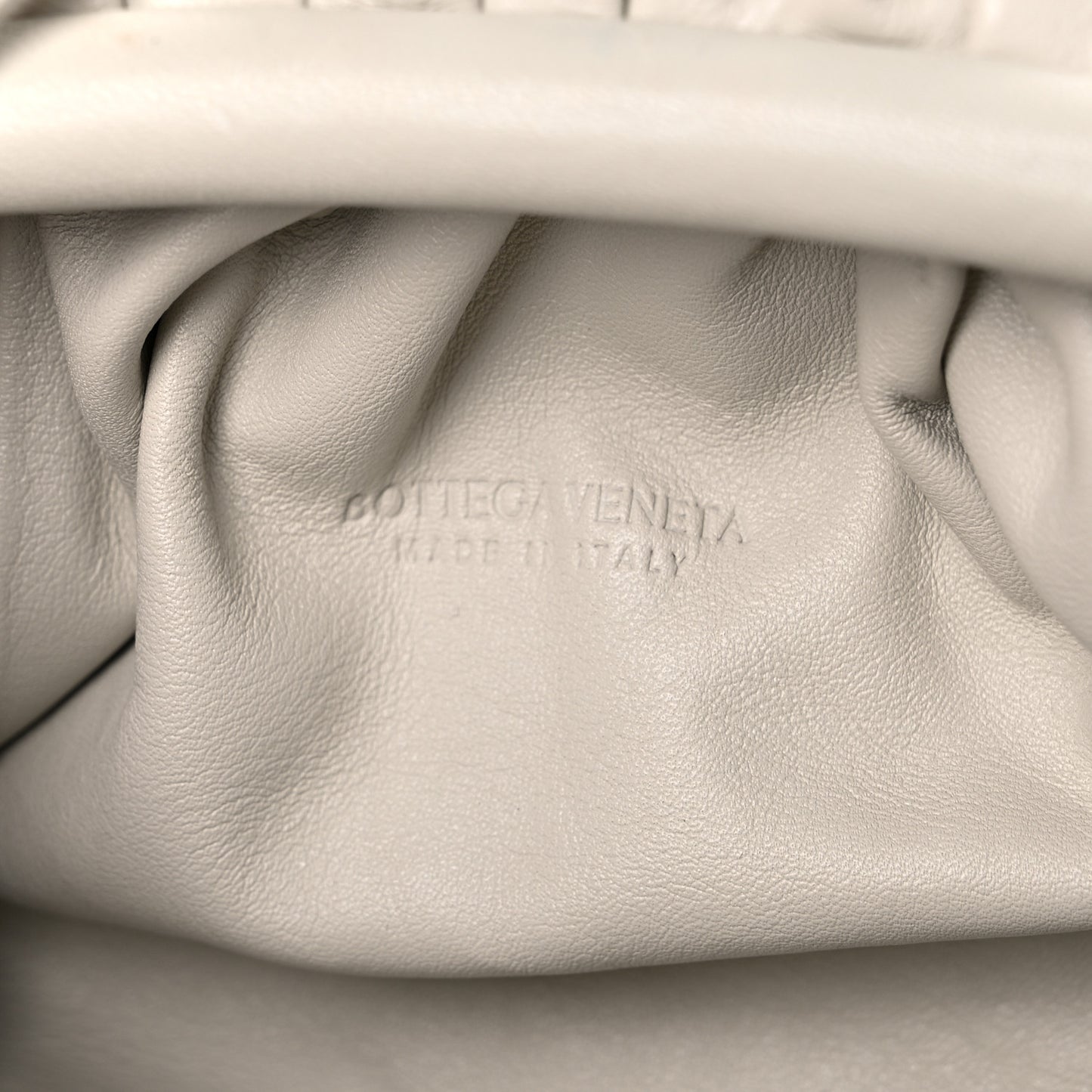 Butter Calfskin The Mini Pouch Plaster