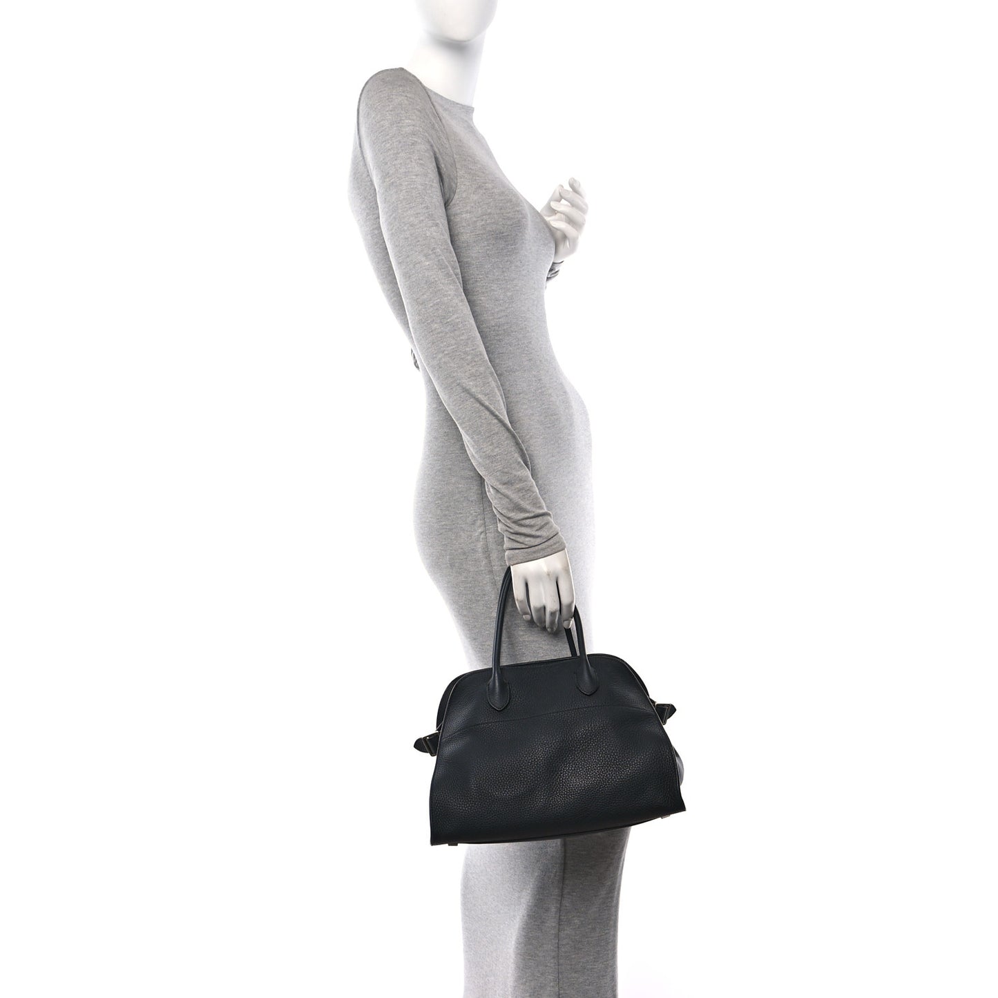 Matte Grained Calfskin Soft Margaux 12 Black