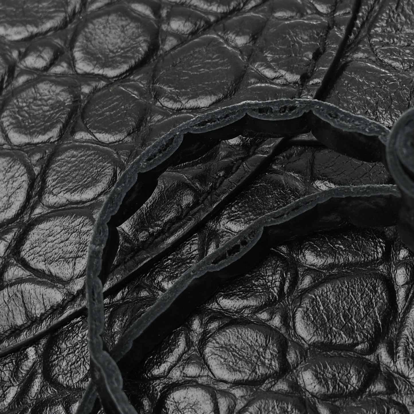 Calfskin Crocodile Embossed Classic Hardware City Black