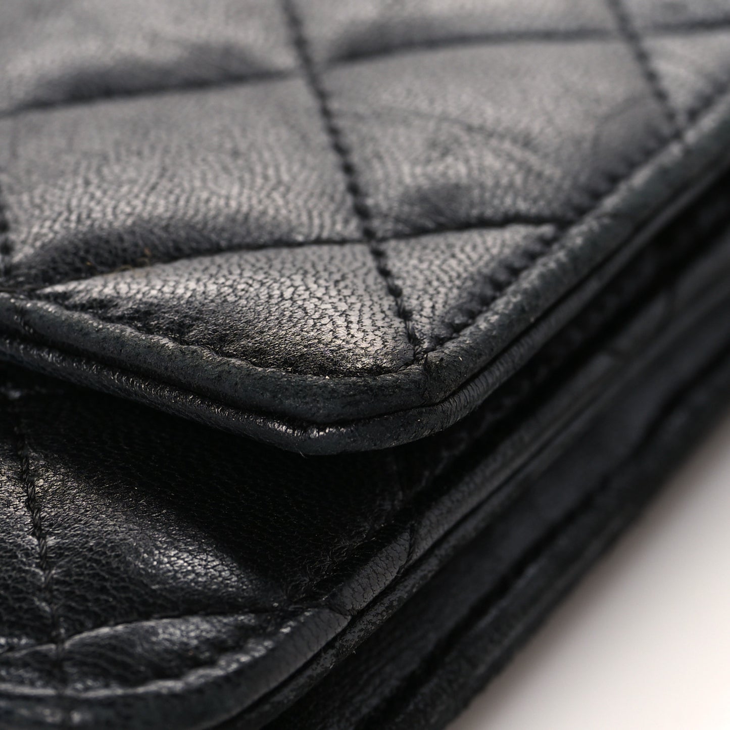 Lambskin Quilted Wallet On Chain WOC Black