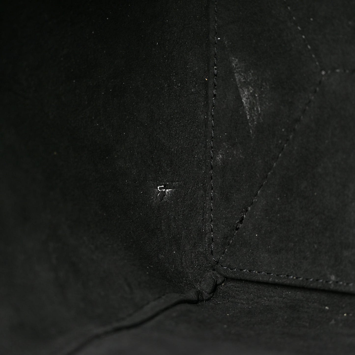 Calfskin Lockme Cabas Black