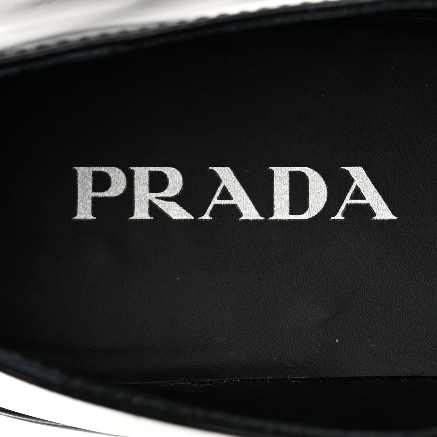 Spazzolato Metal Triangle Logo Flatform 45mm Loafers 40 Black