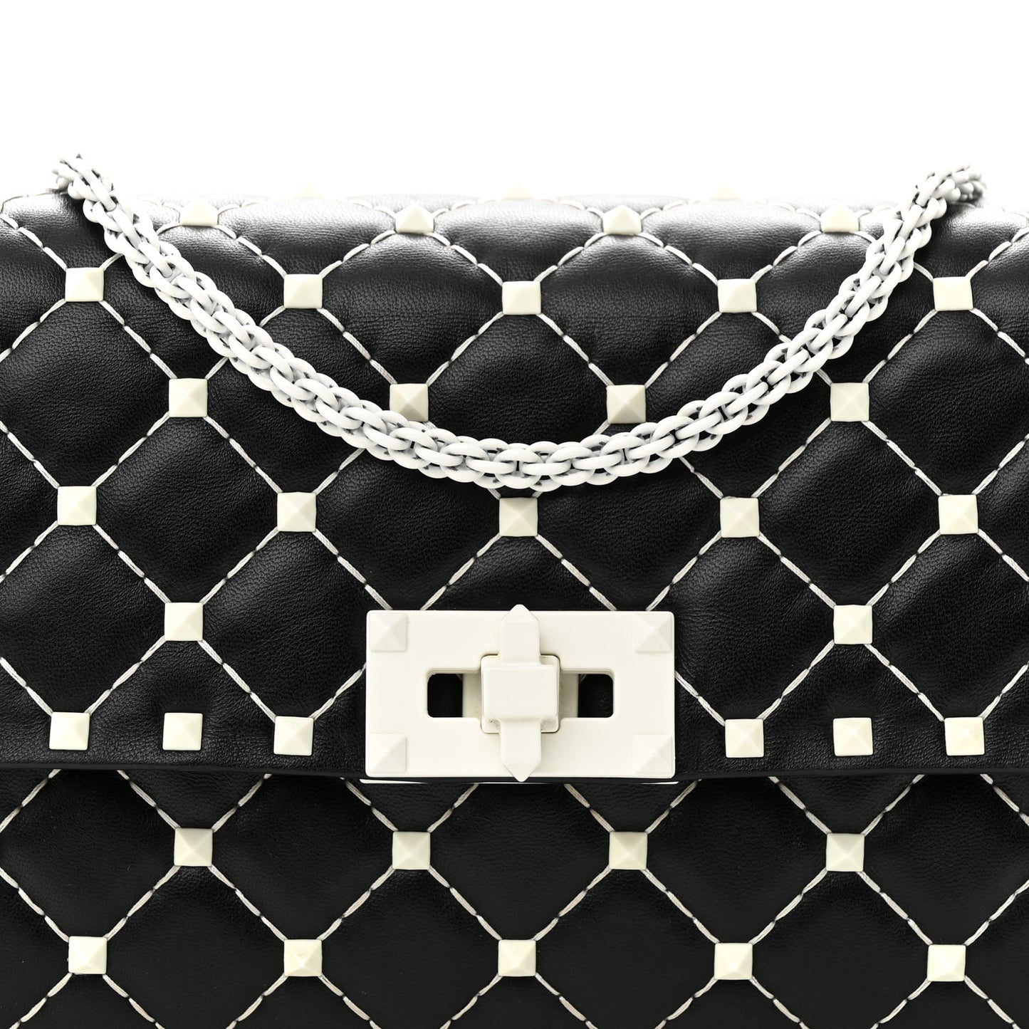 Lambskin Free Rockstud Spike Wallet On Chain Black