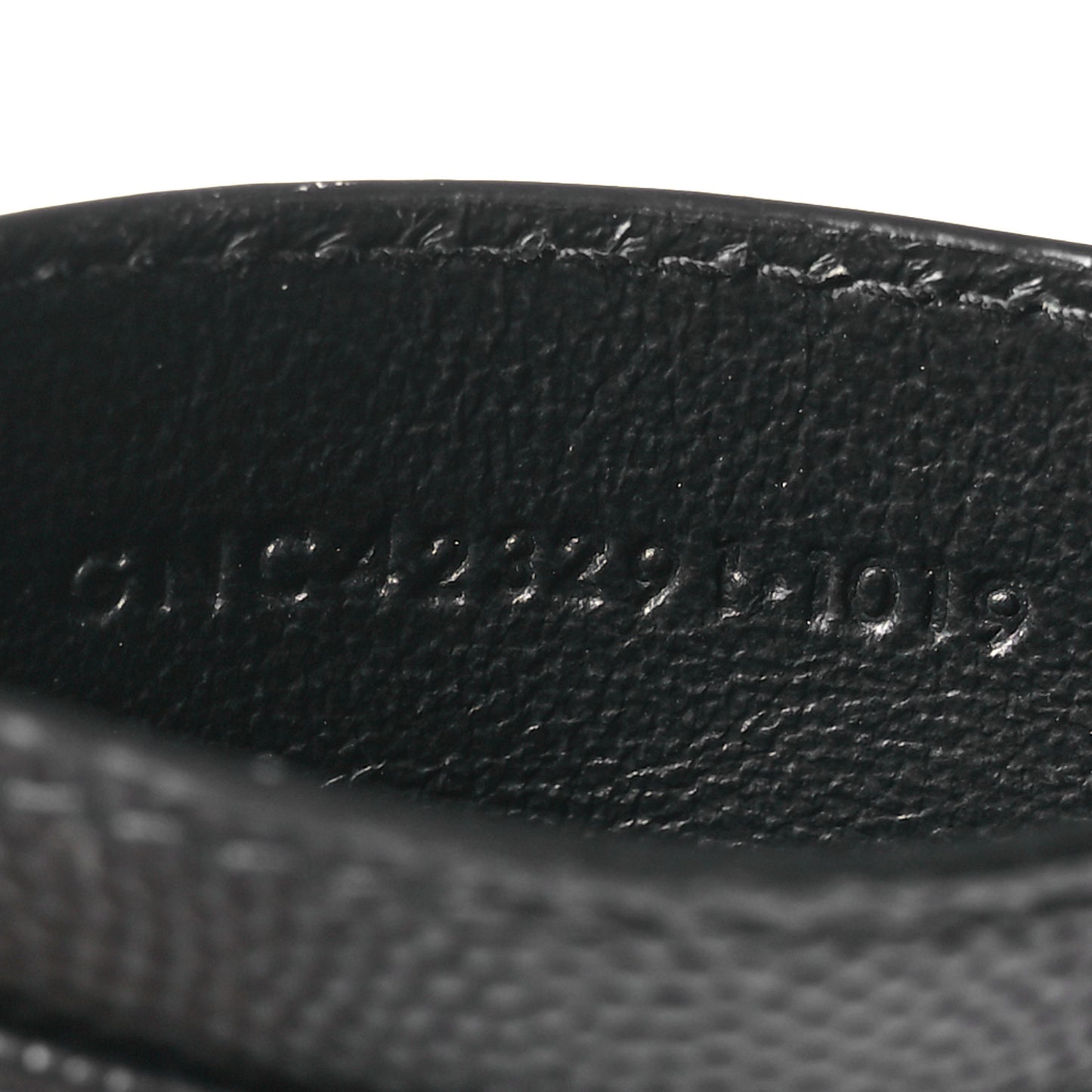 Grain De Poudre Matelasse Chevron Monogram Credit Card Case Black