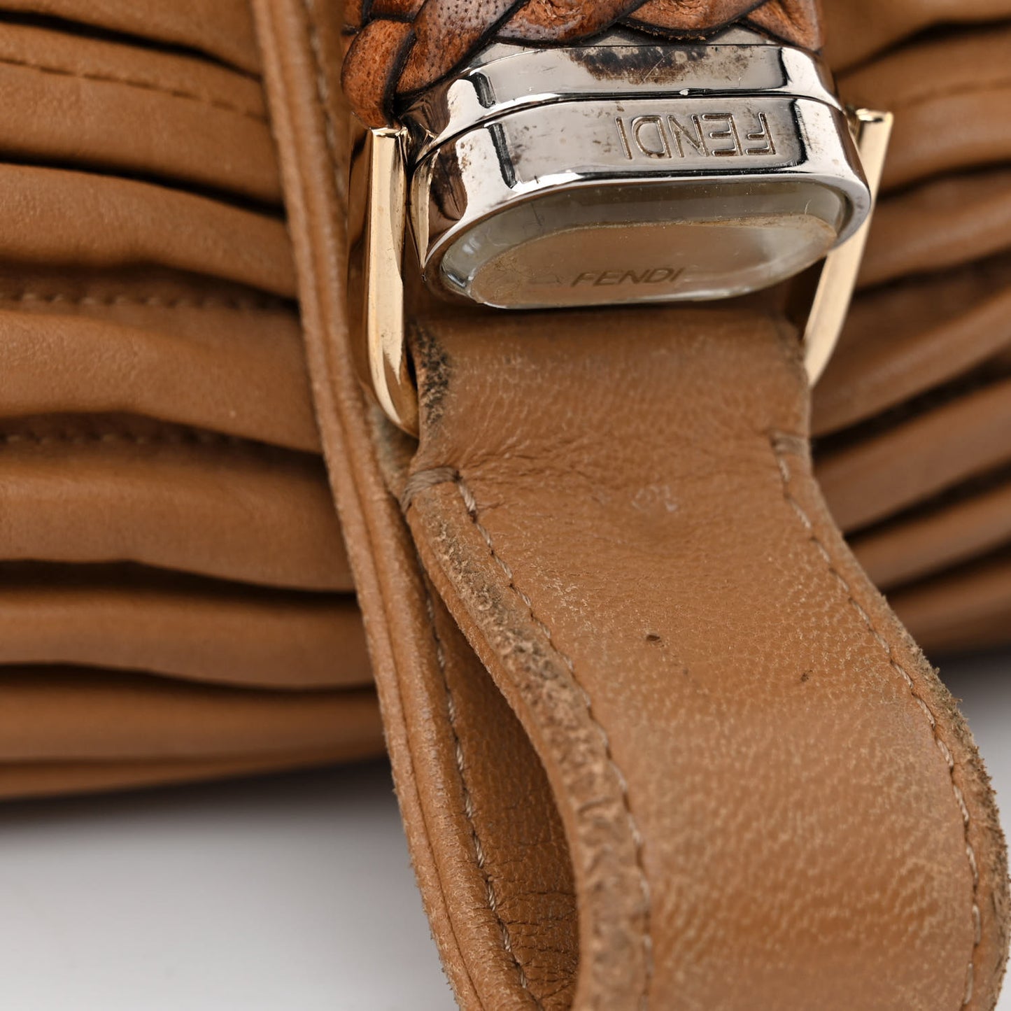 Nappa Pleated Nuvolata Spy Bone