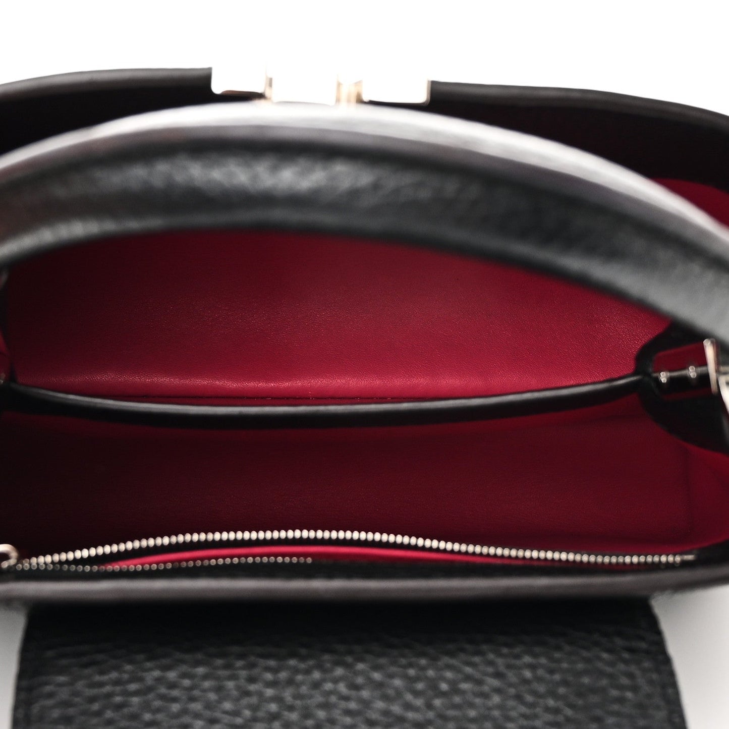 Taurillon Capucines BB Black Fuchsia