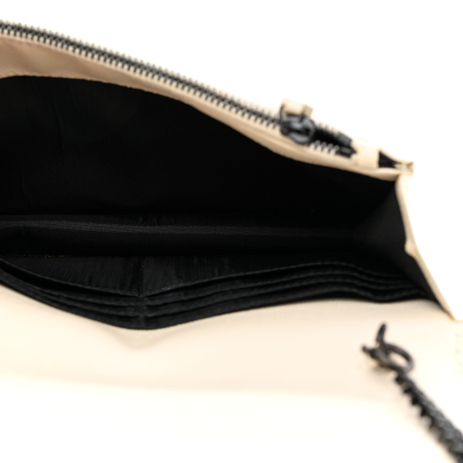 Saint Laurent Grain De Poudre Matelasse Chevron Monogram Envelope Chain Wallet Dove White 5 of 10