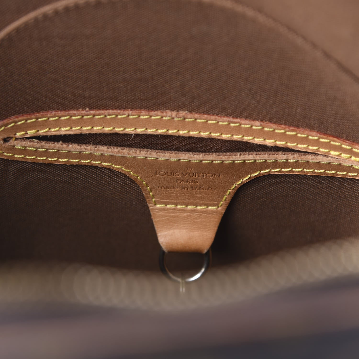 Louis Vuitton Monogram Ellipse MM 8 of 9