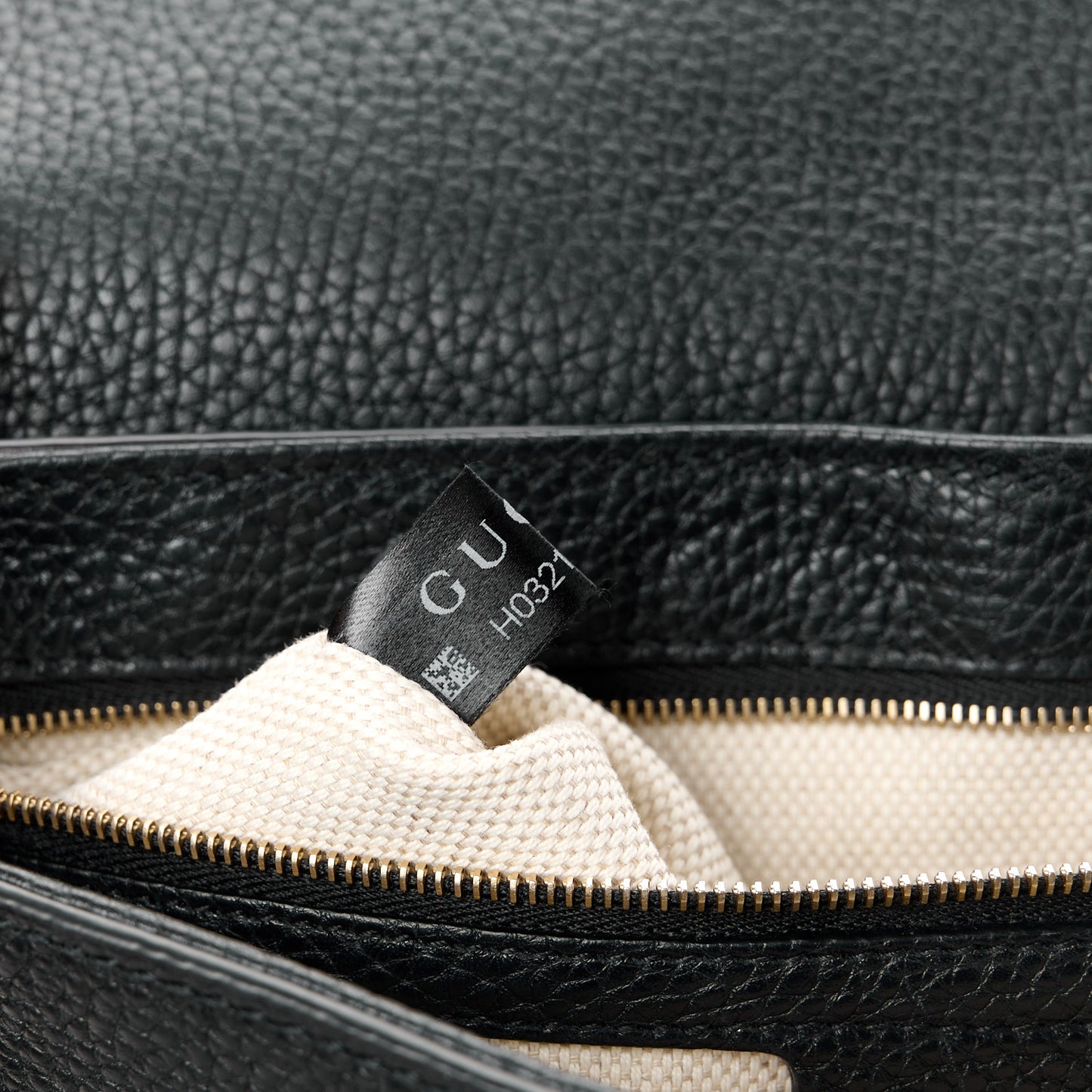 Pebbled Calfskin Medium Soho Flap Crossbody Black