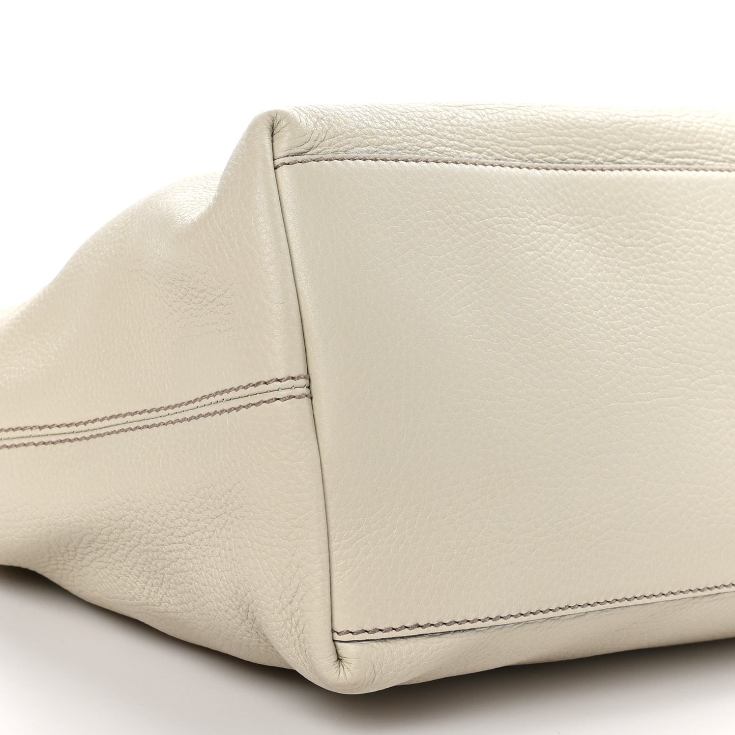 Pebbled Calfskin Medium Soho Chain Shoulder Bag Off White