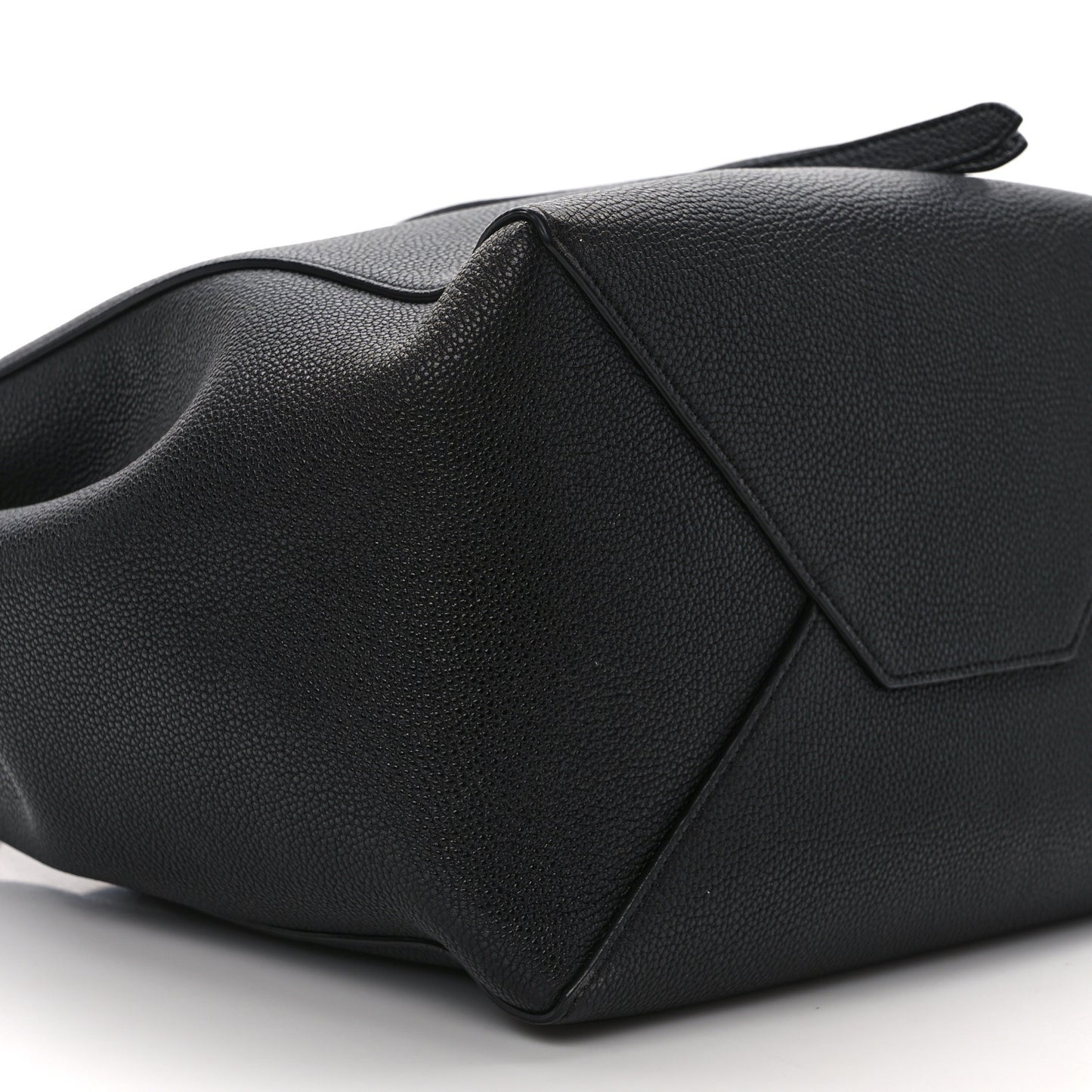 Soft Grained Calfskin Medium Belt Cabas Phantom Black