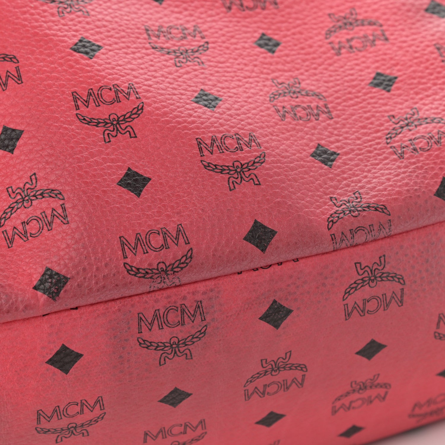 MCM Visetos Medium Sprinkle Stud Stark Backpack Corail 14 of 17