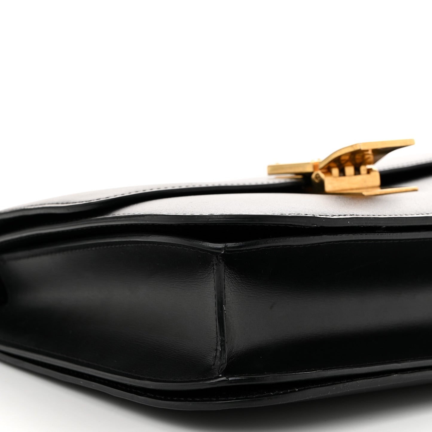 Box Calfskin Medium Classic Box Flap Bag Black