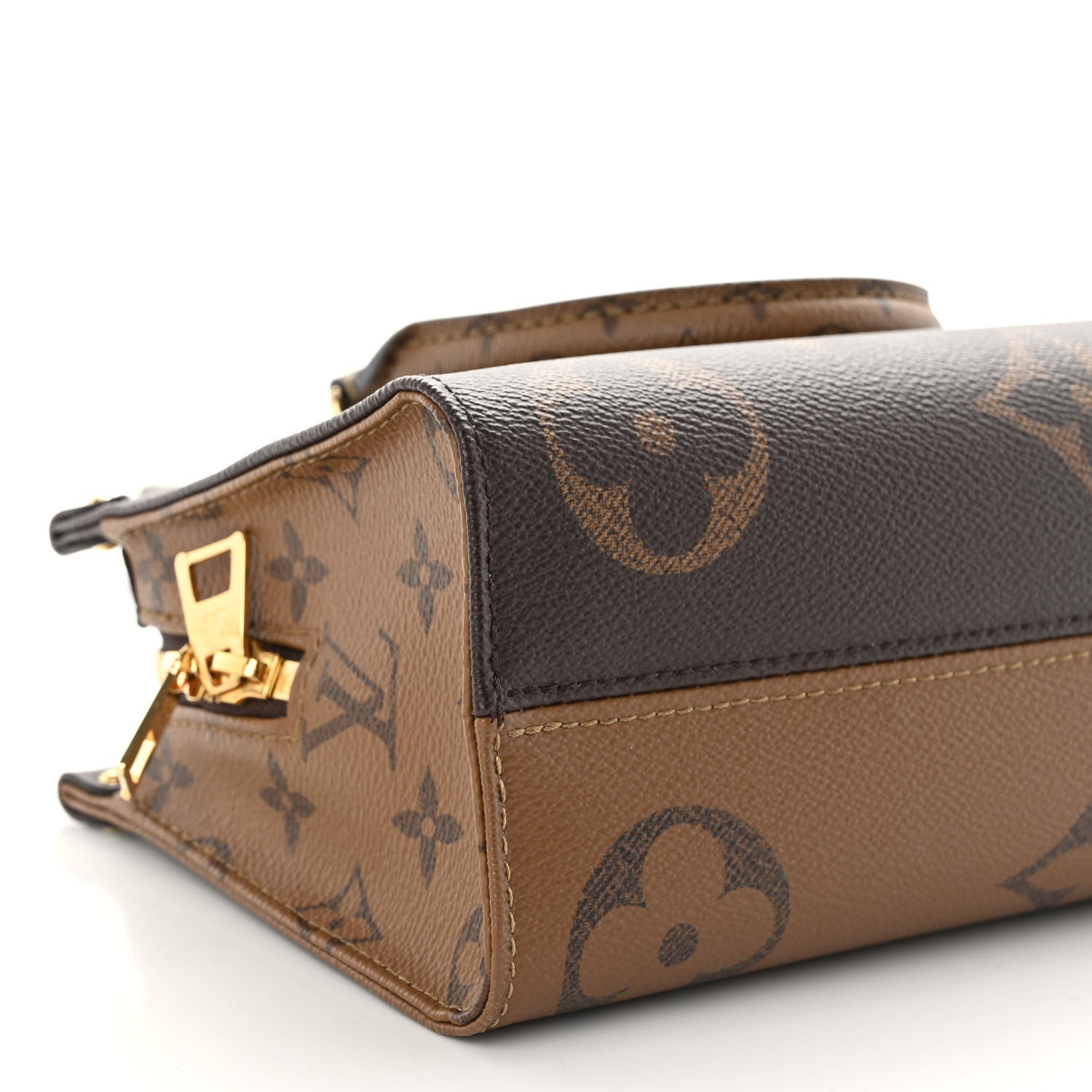 Louis Vuitton Reverse Monogram Giant OnTheGo East West 8 of 9