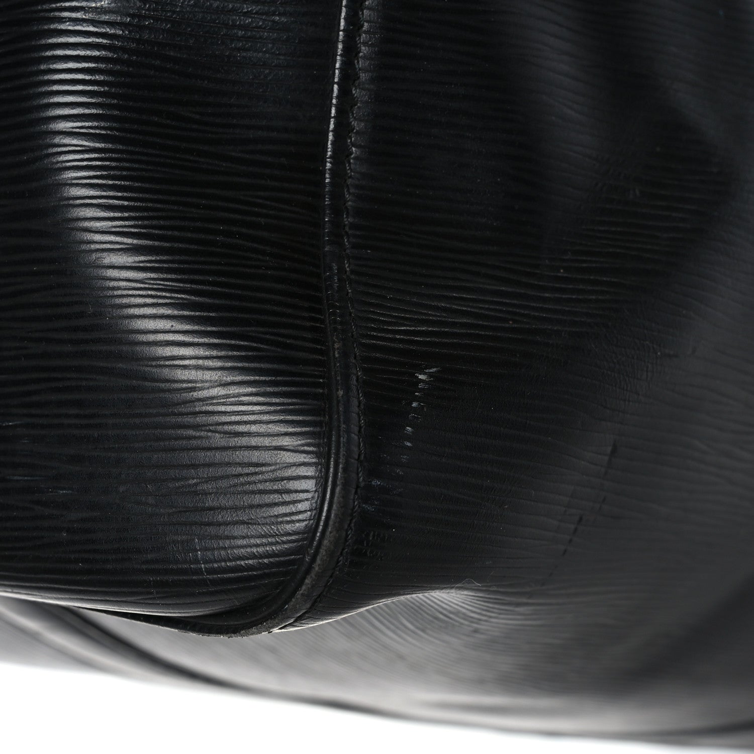 Louis Vuitton Epi Keepall 60 Black 13 of 15