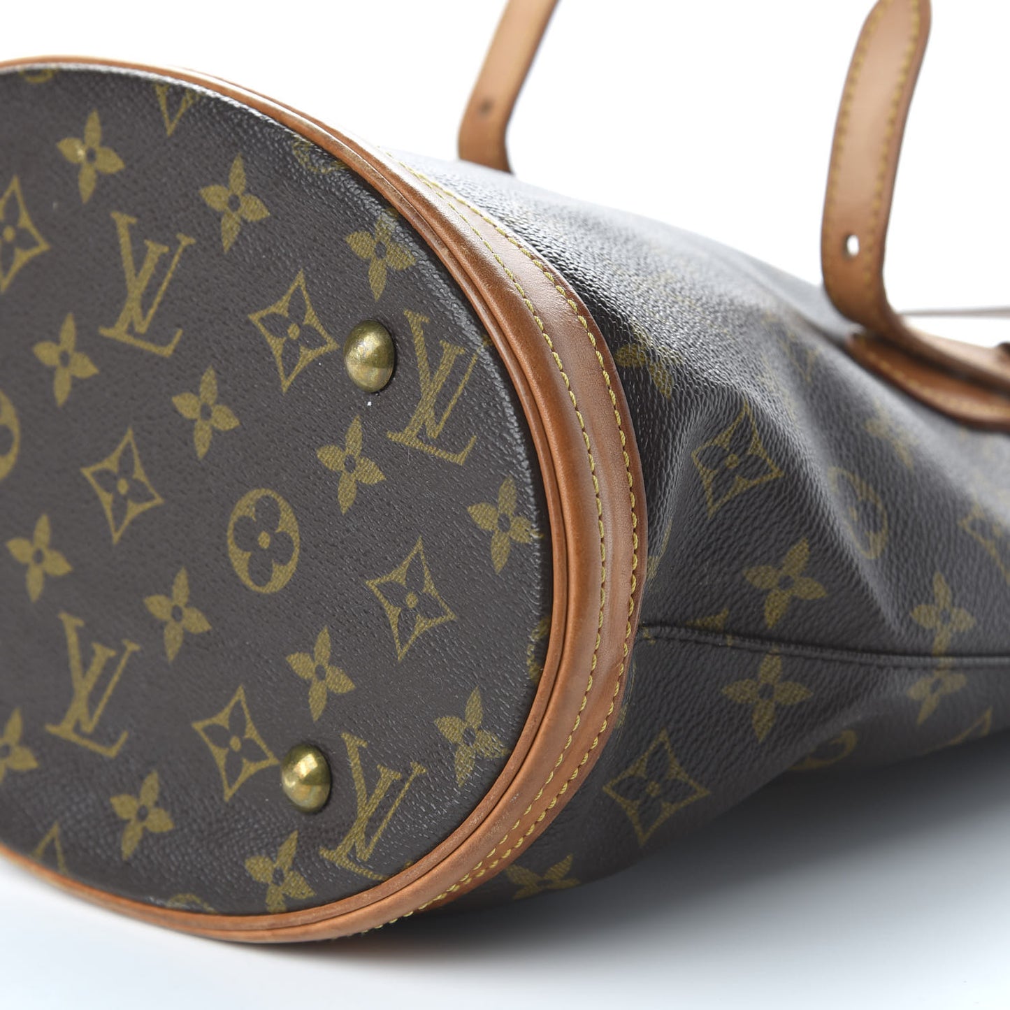 Monogram Petit Bucket 23