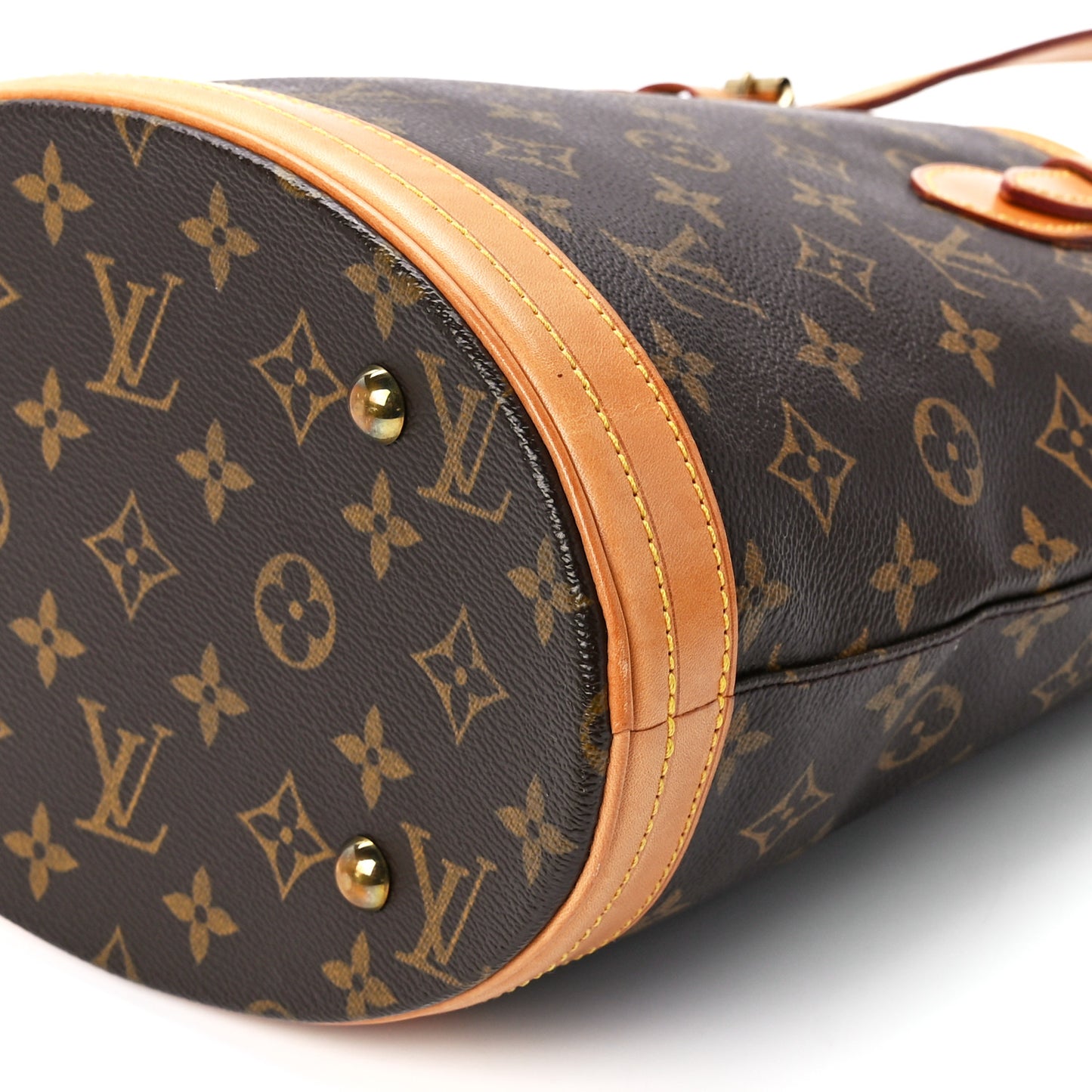 Monogram Petit Bucket 23