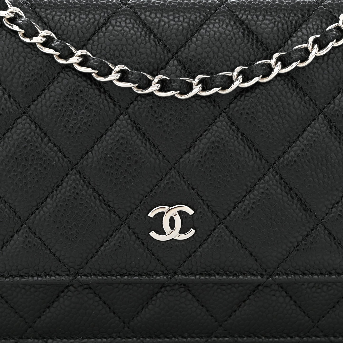 Caviar Quilted Wallet on Chain WOC Black