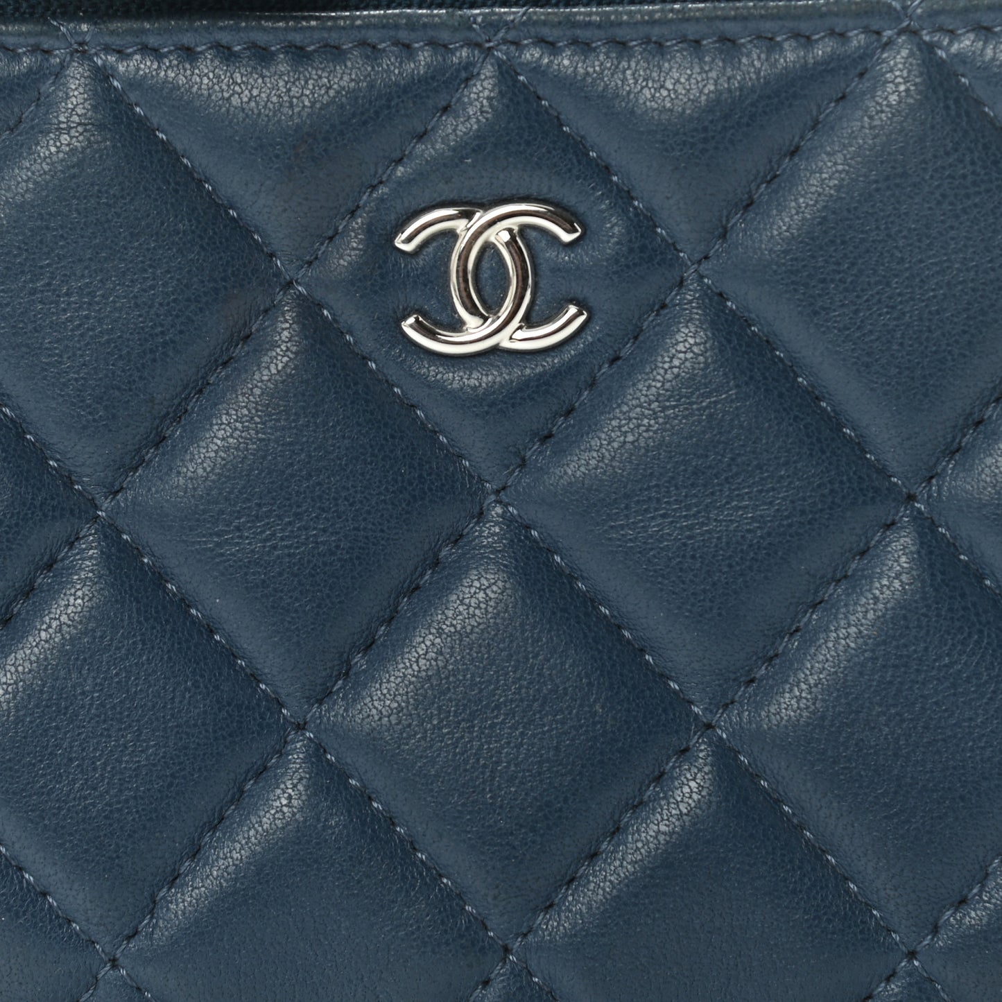 Lambskin Quilted Small Cosmetic Case Navy