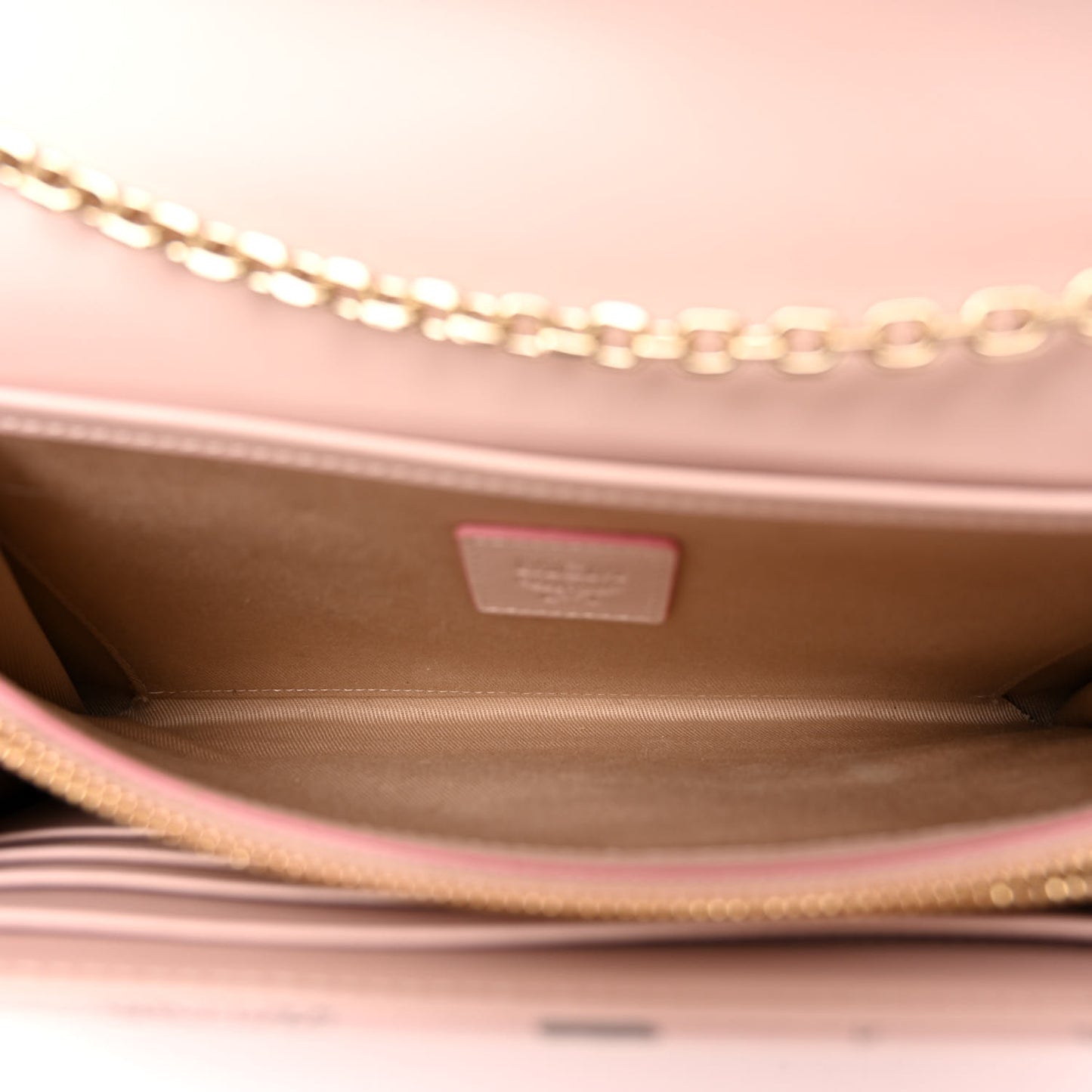 Visetos Medium Patricia Wallet On Chain Soft Pink